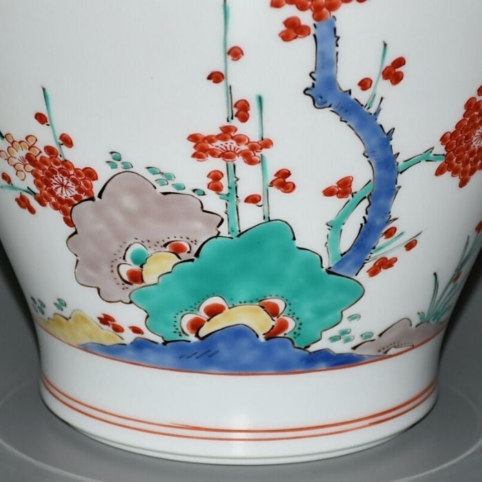 有田焼 十四代柿右衛門 錦 梅菊文 花瓶 高さ25㎝ 共箱 現品限り