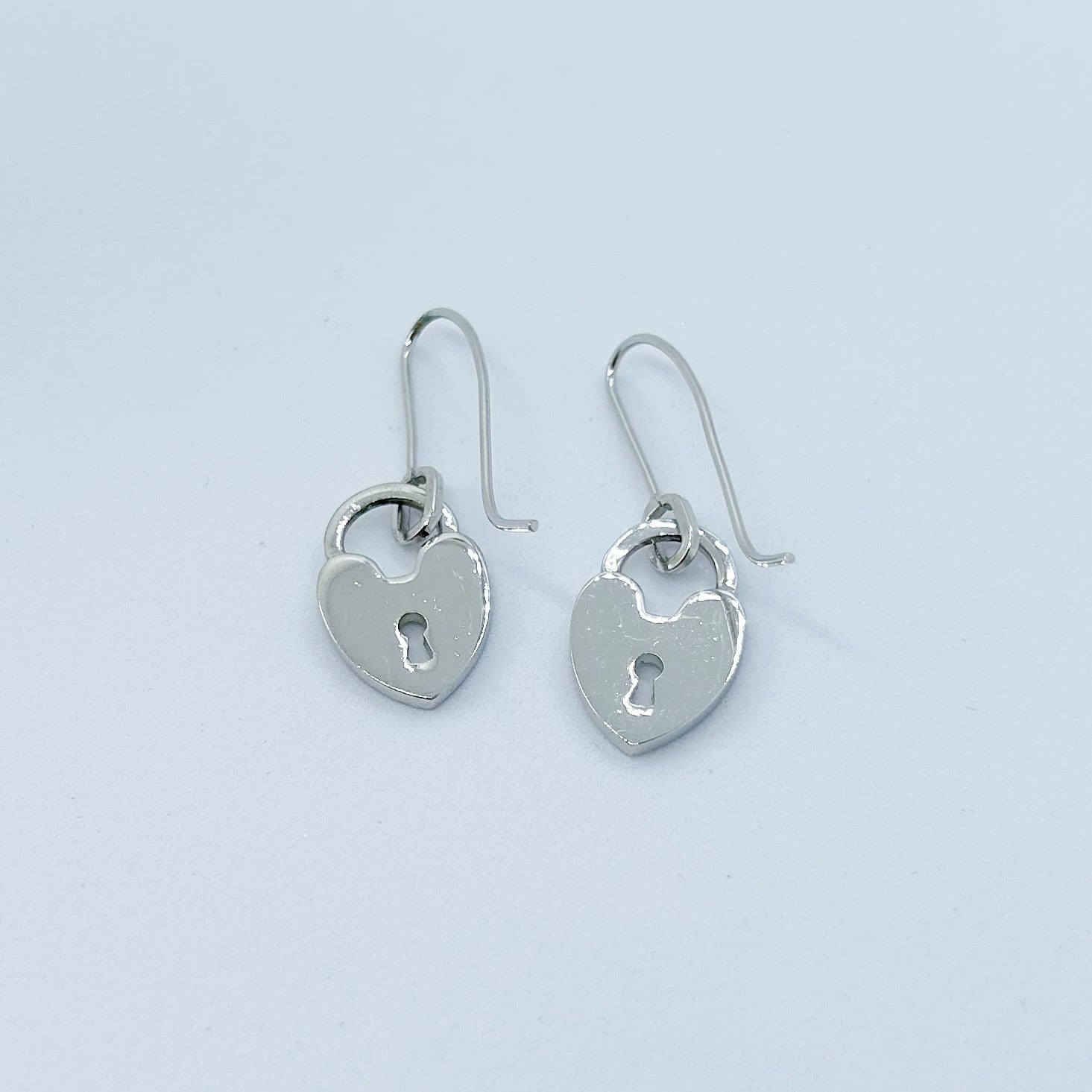 E5356】Christian Dior heart padlock pierce（正規タグ付き