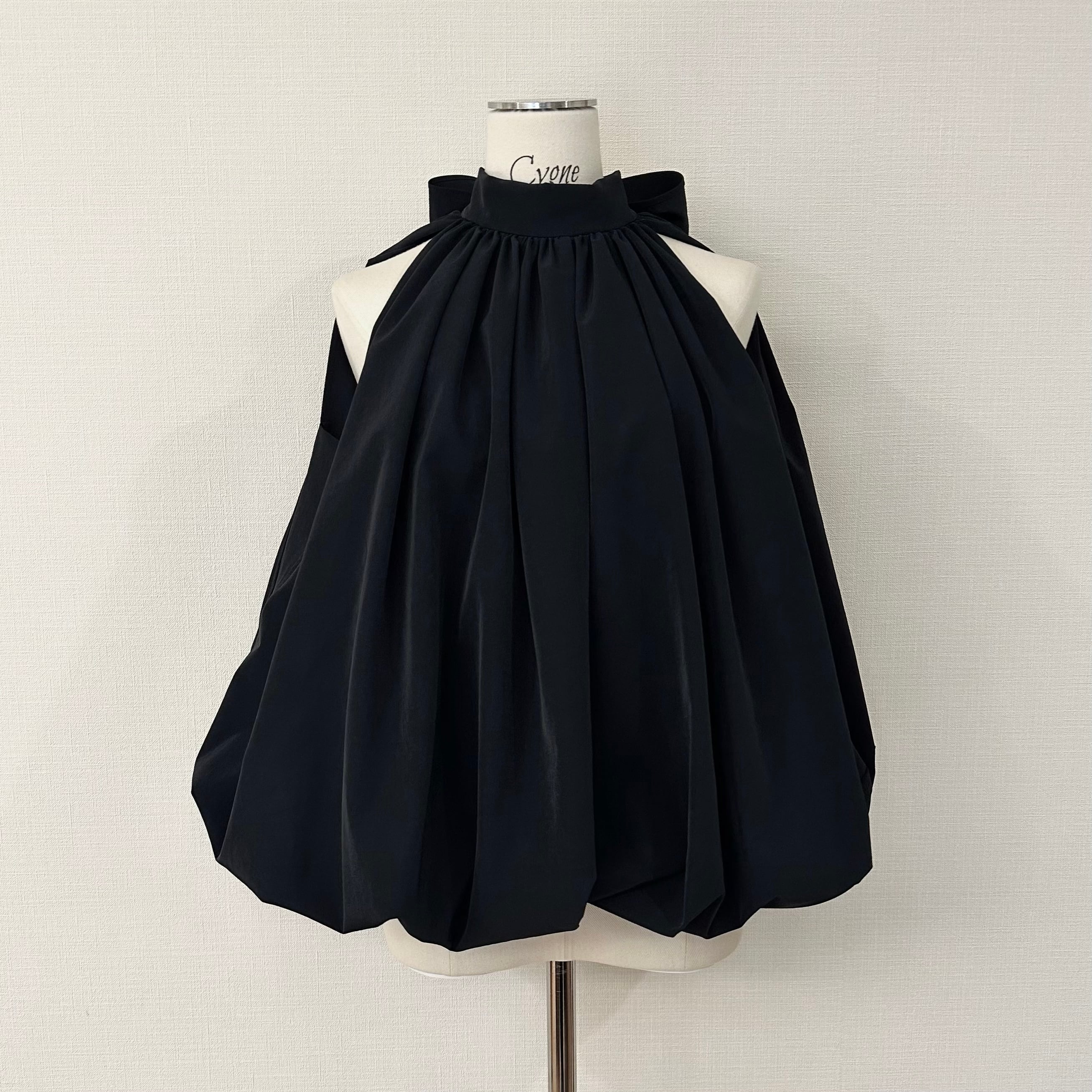 Cygne バルーントップス Pauline ブラック