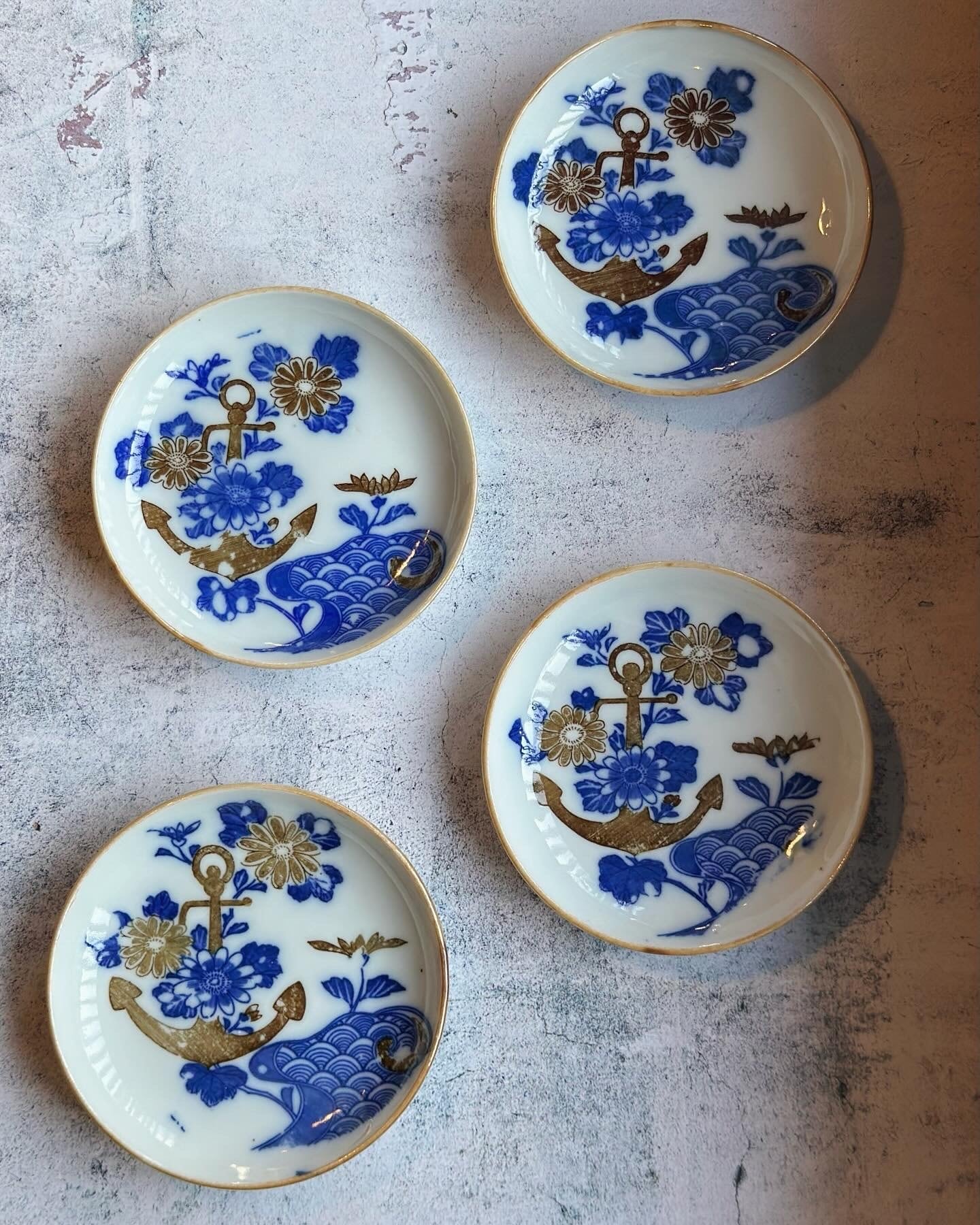 再入荷】明治期の図変わり印判小皿 | Antique Shop Soukodo