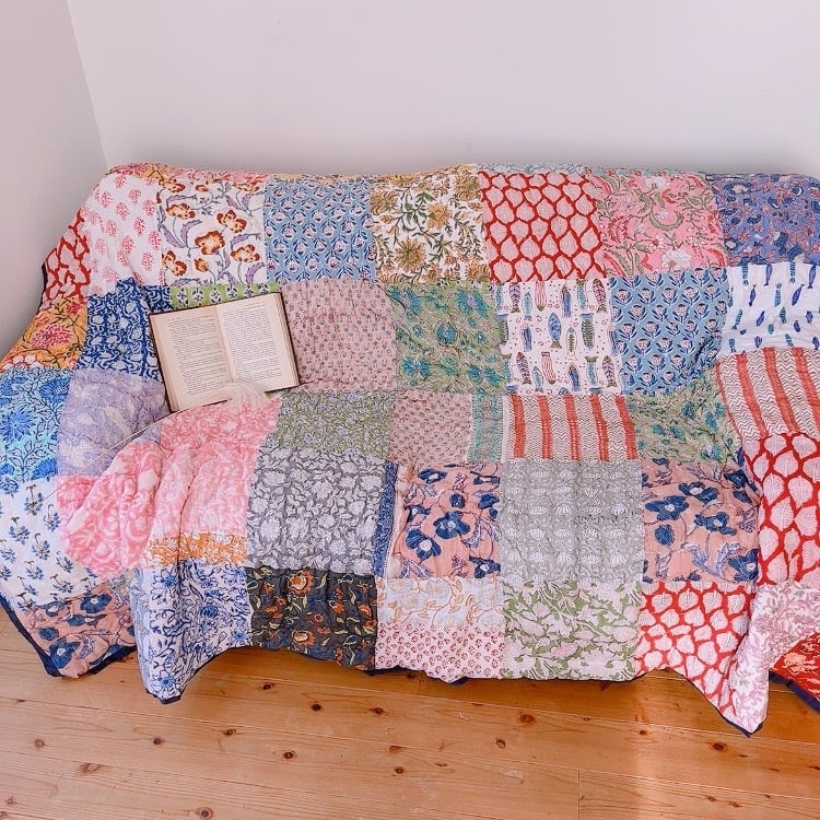 ハンドメイド パッチワーク フェザースター タペストリー兼ベット