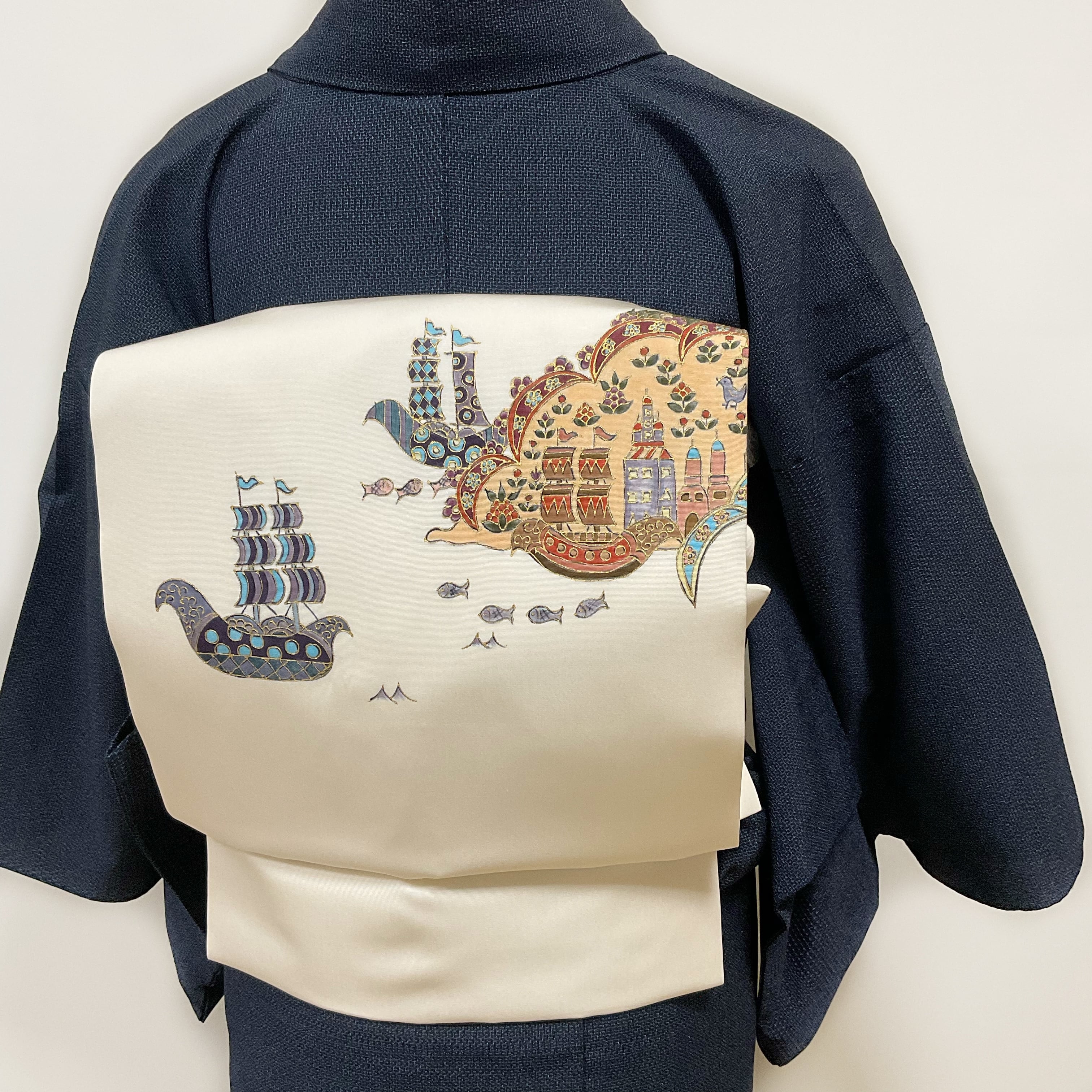 211552】塩瀬 名古屋帯 象牙色 帆船柄 エキゾチック | くれはとり