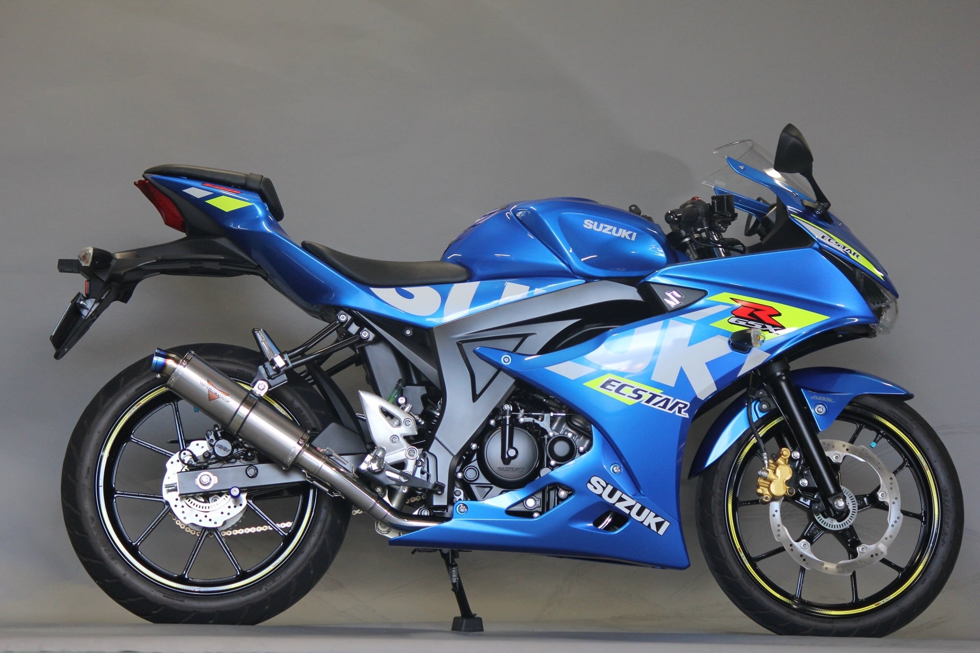 GSX-R125 バイクマフラー 8BJ-DL32D 2BJ-DL33B スパルタ チタン