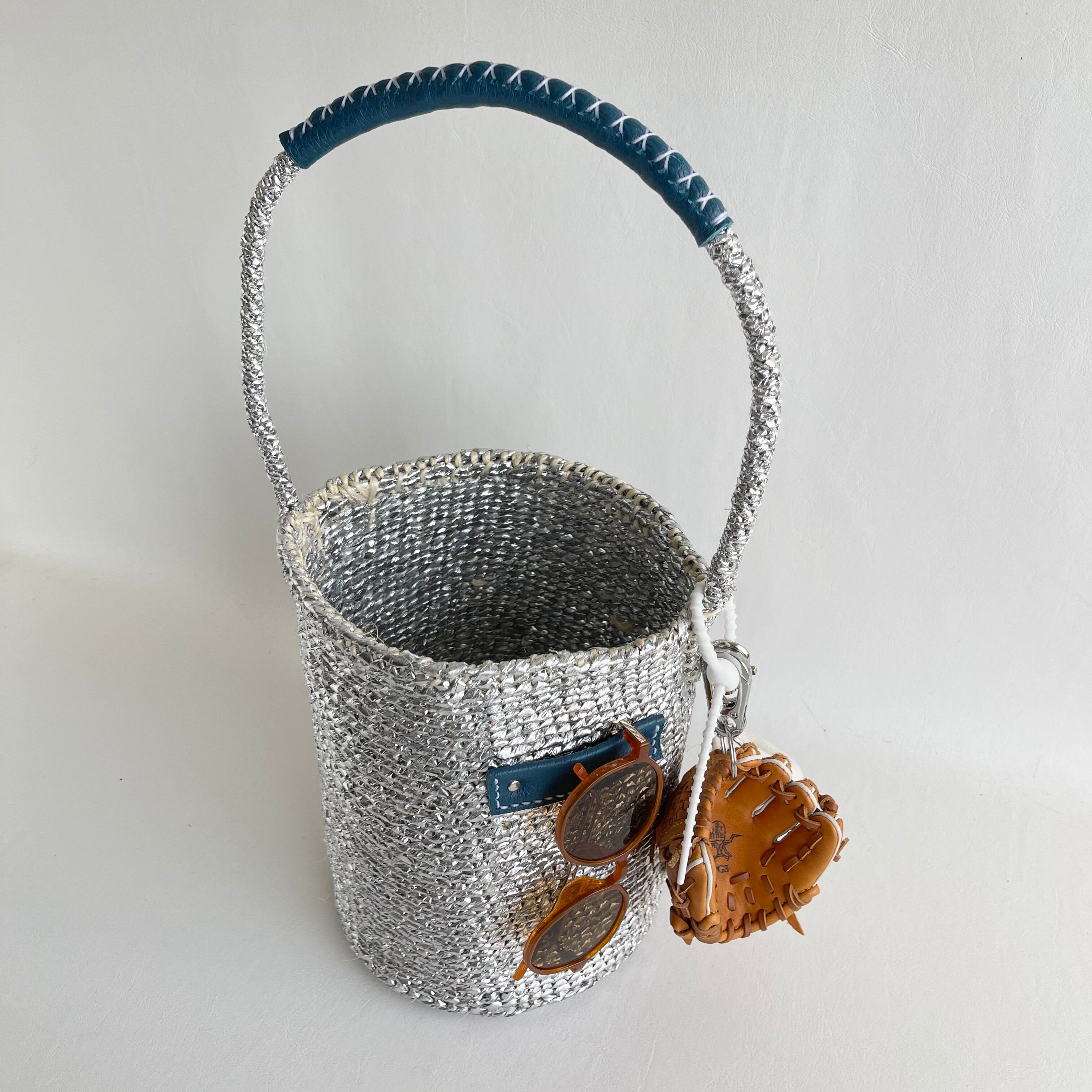 OVAL Shoulder Kago Bag / JAY BLUE HANDLE / メガネホルダー付