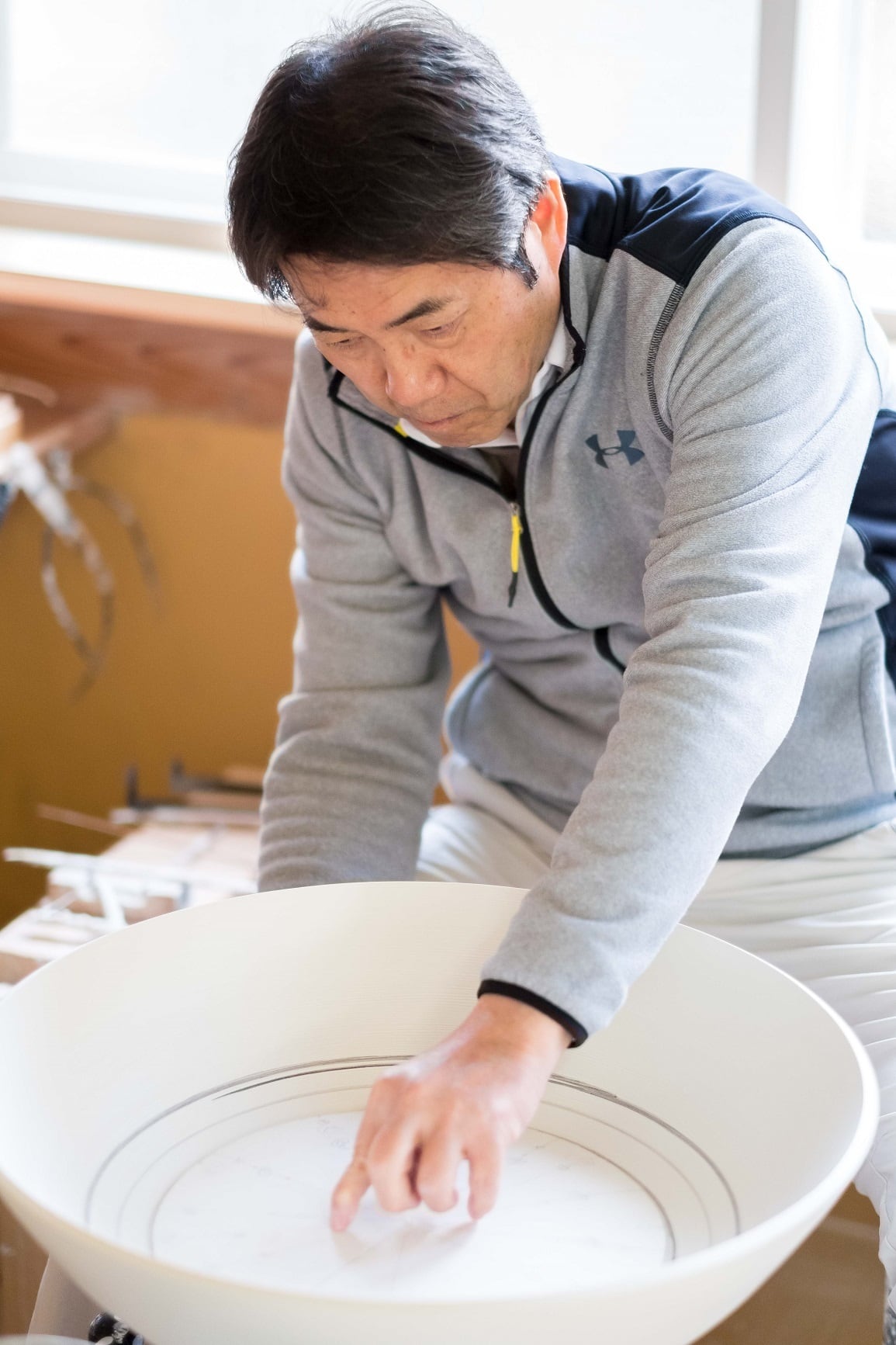 井上康徳作】青白磁線立湯呑 | 井上萬二窯 INOUE MANJI KILN