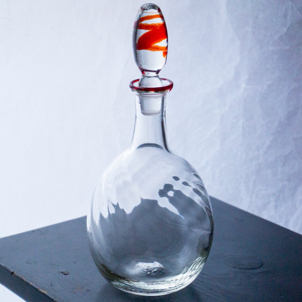 倉敷ガラス 酒瓶 口巻 赤 | くらしのギャラリー杜の街グレース店