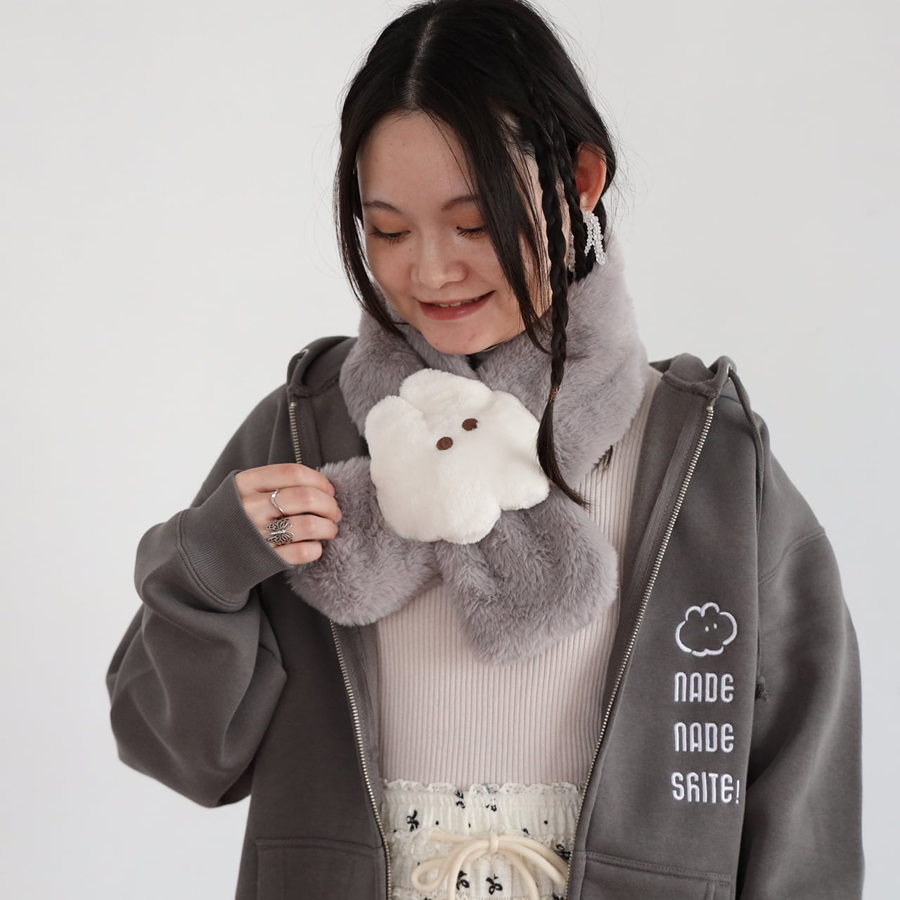 なでウサのふわふわマフラー/グレー（MK-568） | もくもくちゃん公式