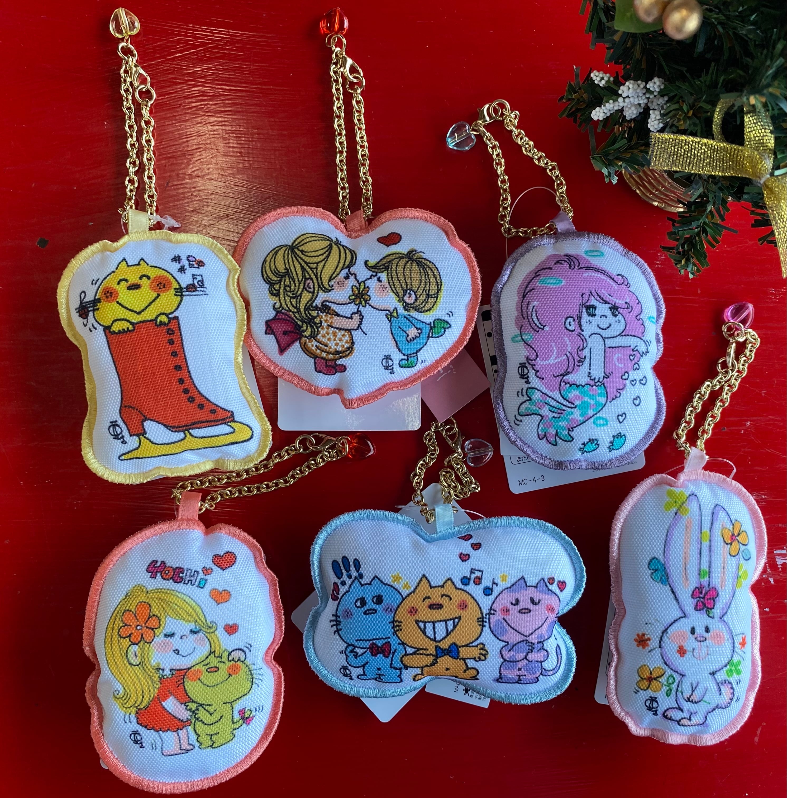 水森亜土 チャームMC | 水森亜土のおもちゃ箱画廊 official