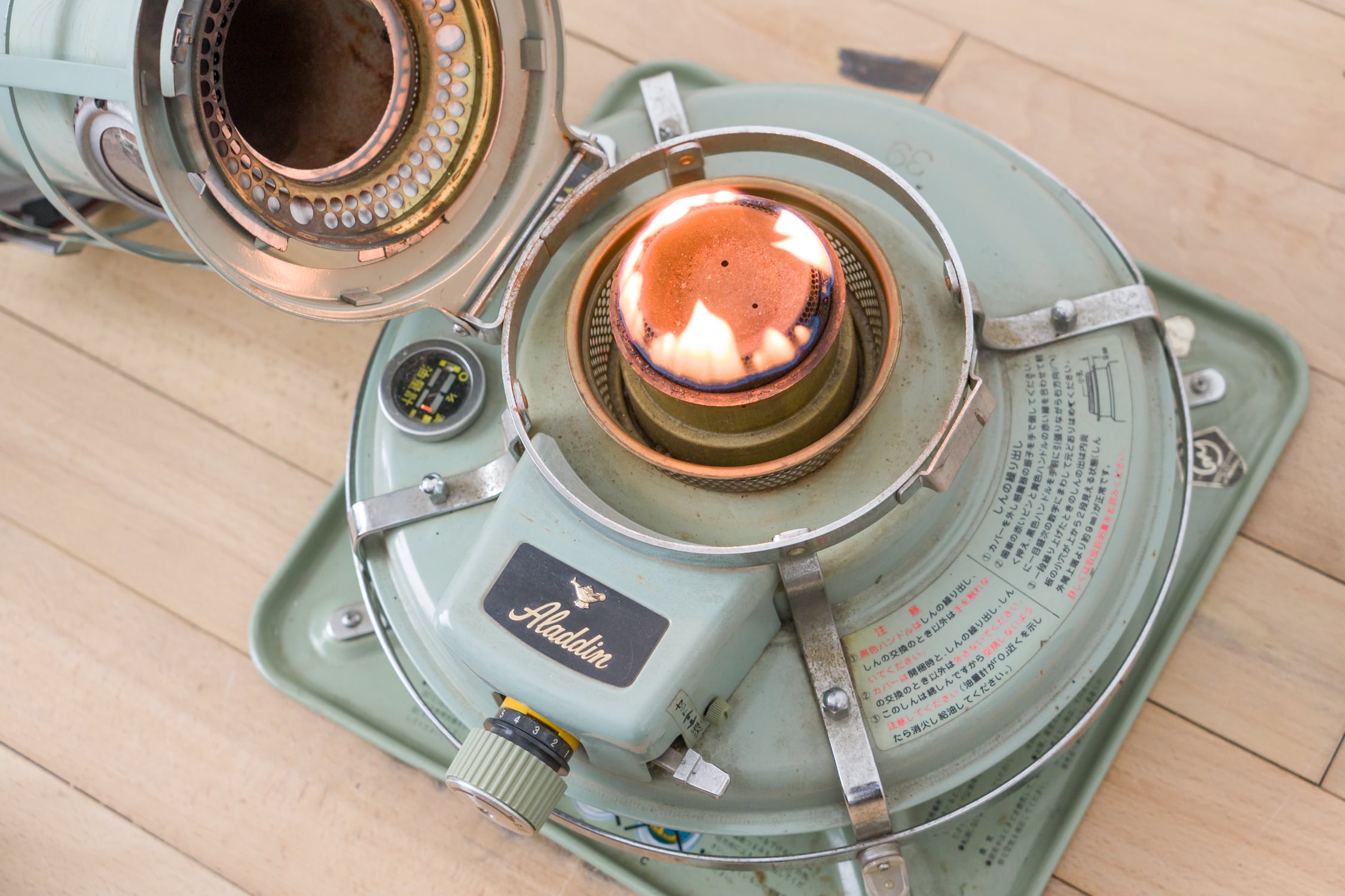 アラジンストーブ 39型 | ReBuilding Center JAPAN | リビセン