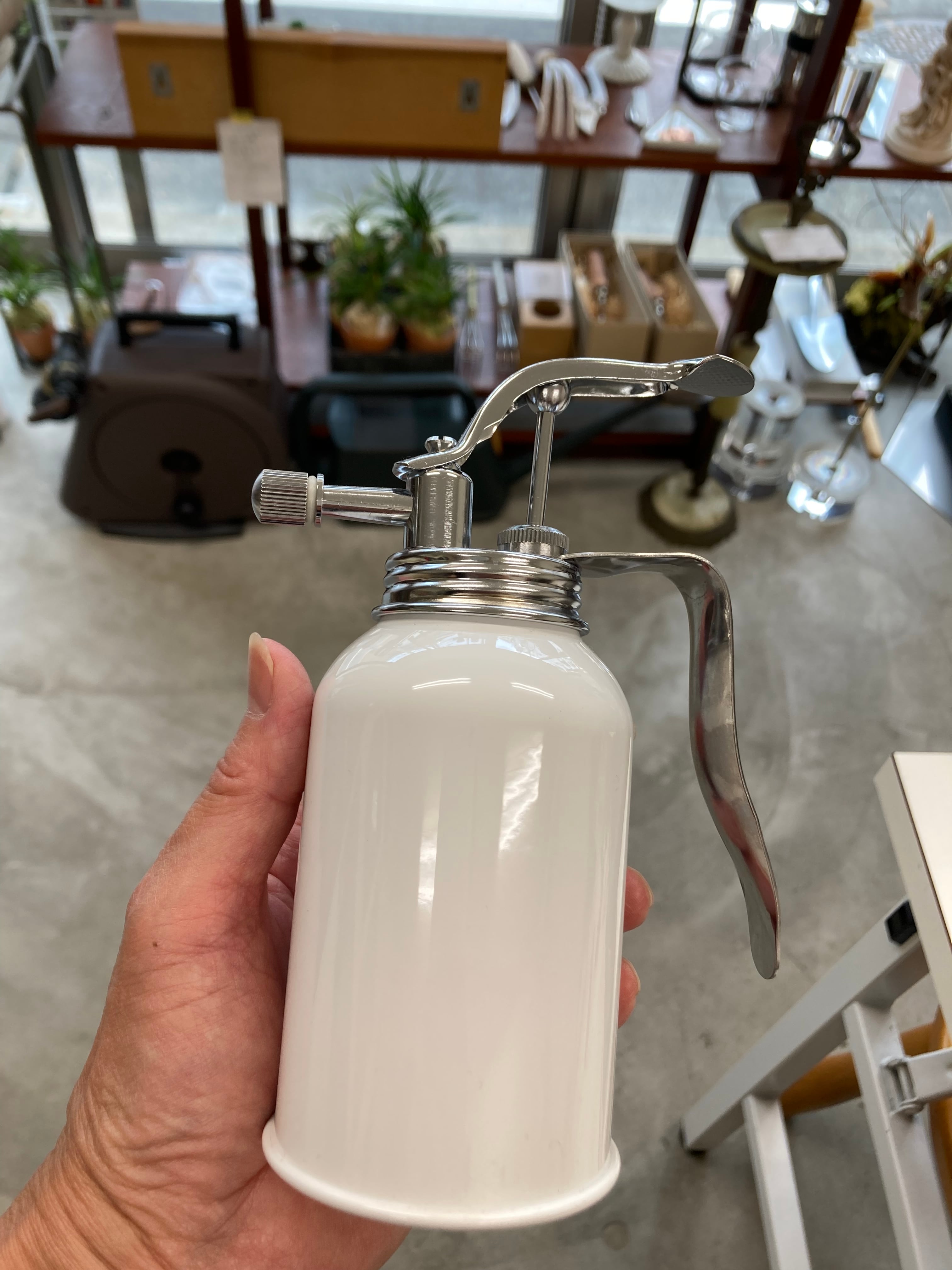 微細霧吹き器 新考社 ホワイト | La Bonne Aventure ラボナヴァンチュール