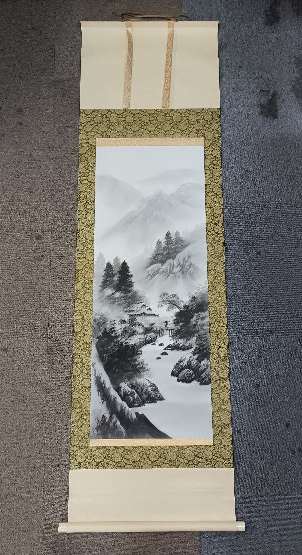真作】水墨山水 掛軸 清堂 山本華秋画 真筆証明書付 共箱 | Resale レサレ