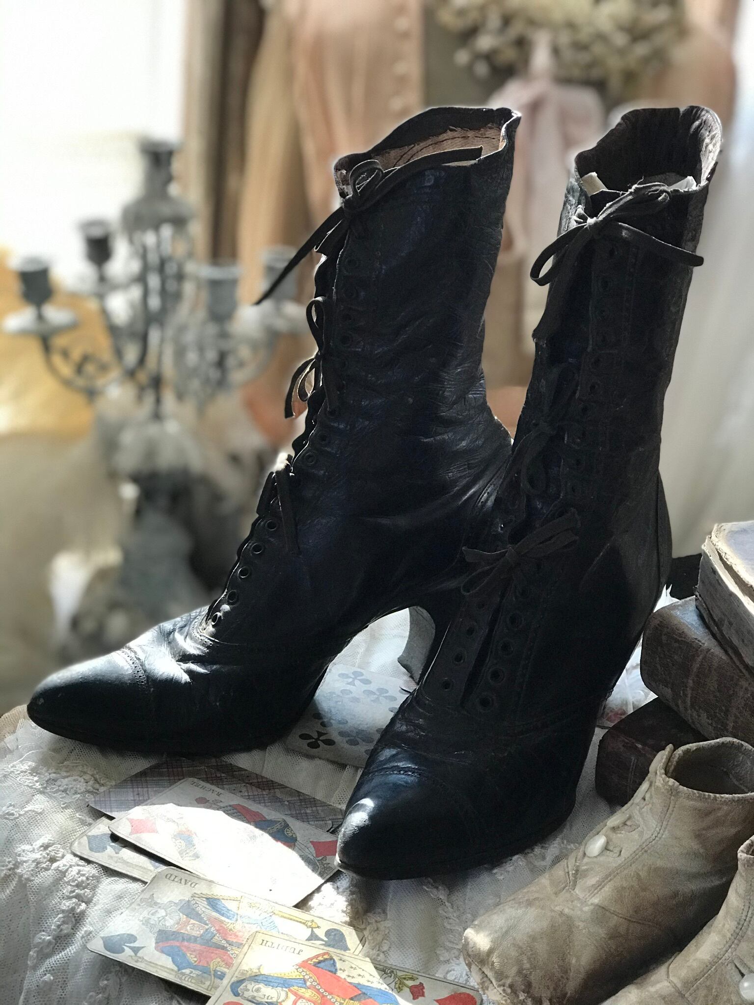 ヴィクトリアン アンティーク レザーブーツ ブラック | Pay ID