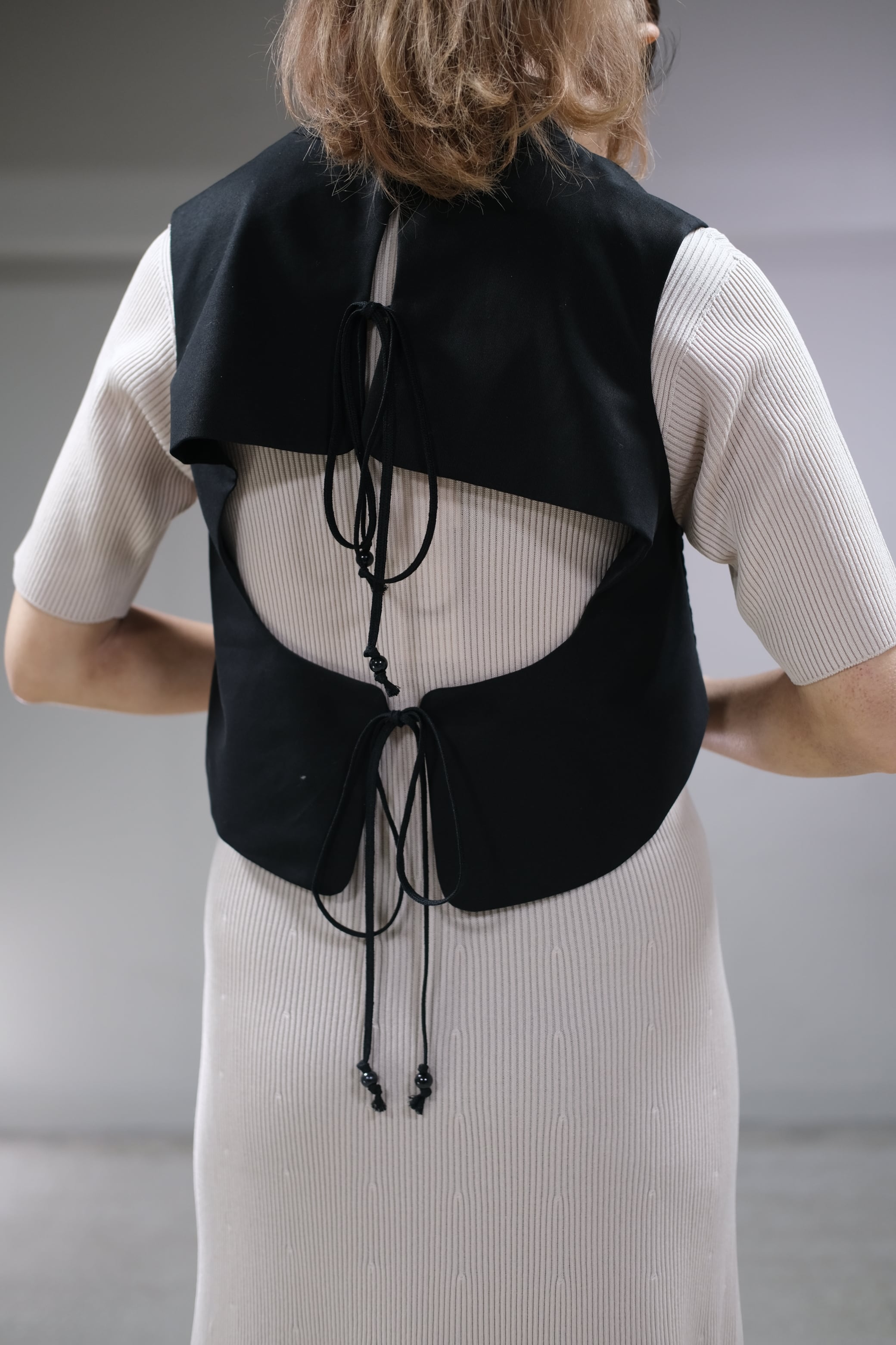 Mame Kurogouchi】Cording Embroidery Detail Cotton Vest - black