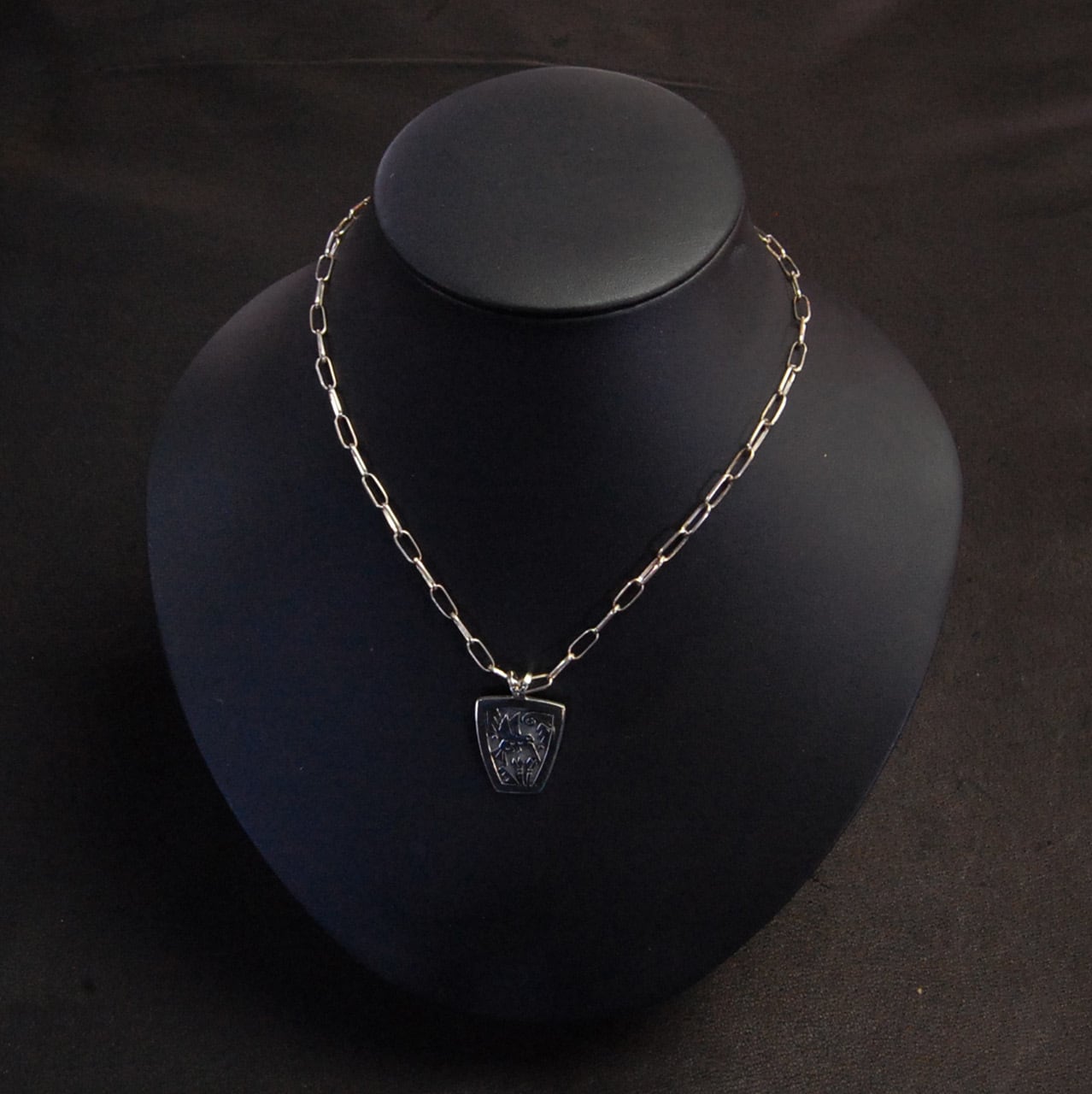 ホピ ゲーリー＆エルシー ヨヨキー ネックレストップ ミツバチ みつばち