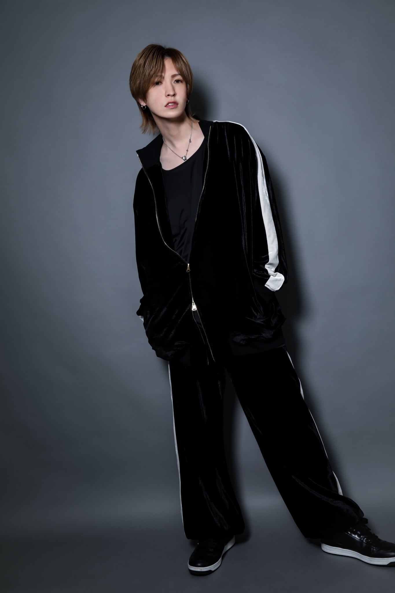 ベロアジャージビッグシルエット ブラック | MIO YASHIRO L'ATELIER