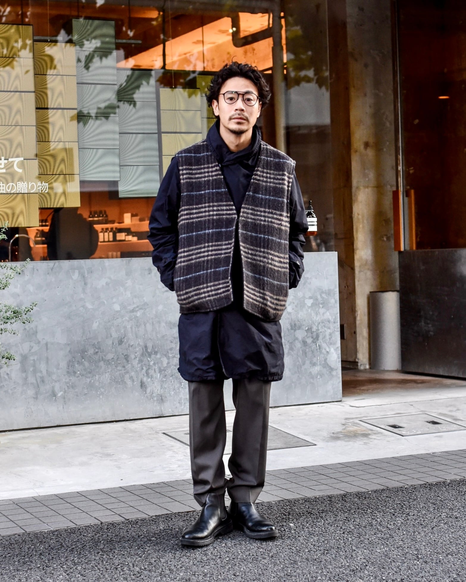 AMBERGLEAM - Reversible Wool Vest (L/XL) ¥36000+tax | KODONA in