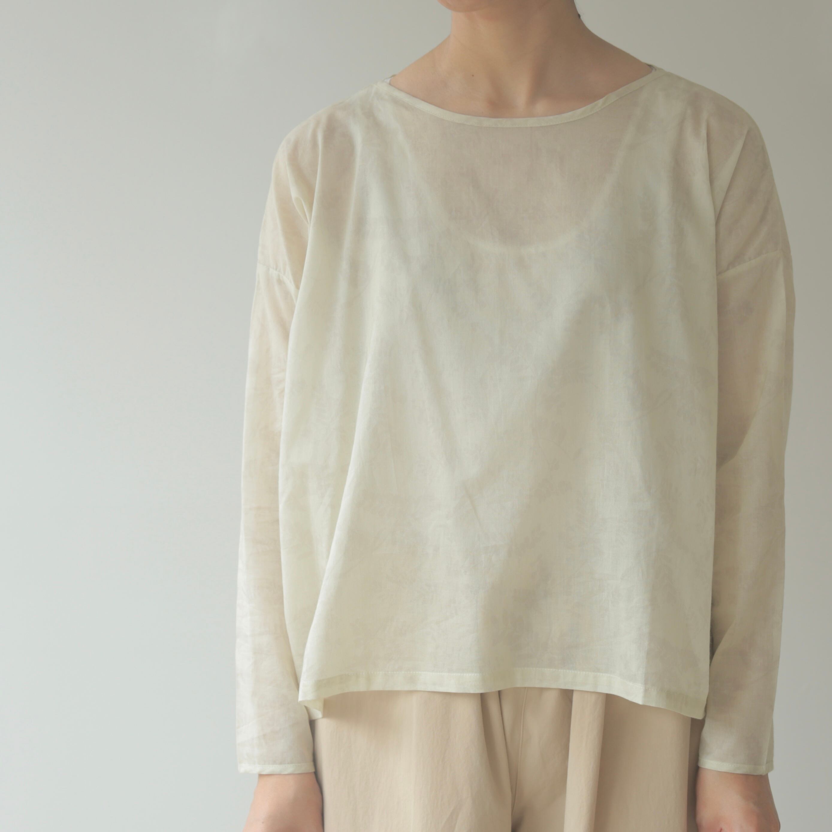 Yoli シンプルワイドブラウス野草柄 | Vie