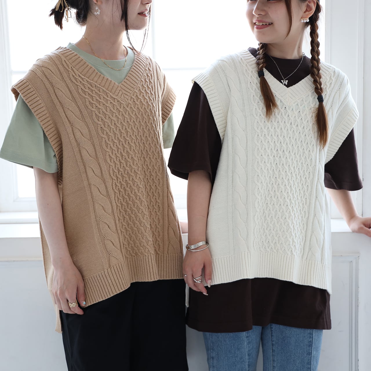 ウサワッペンニットベスト / ベージュ (MK-318) | もくもくちゃん公式