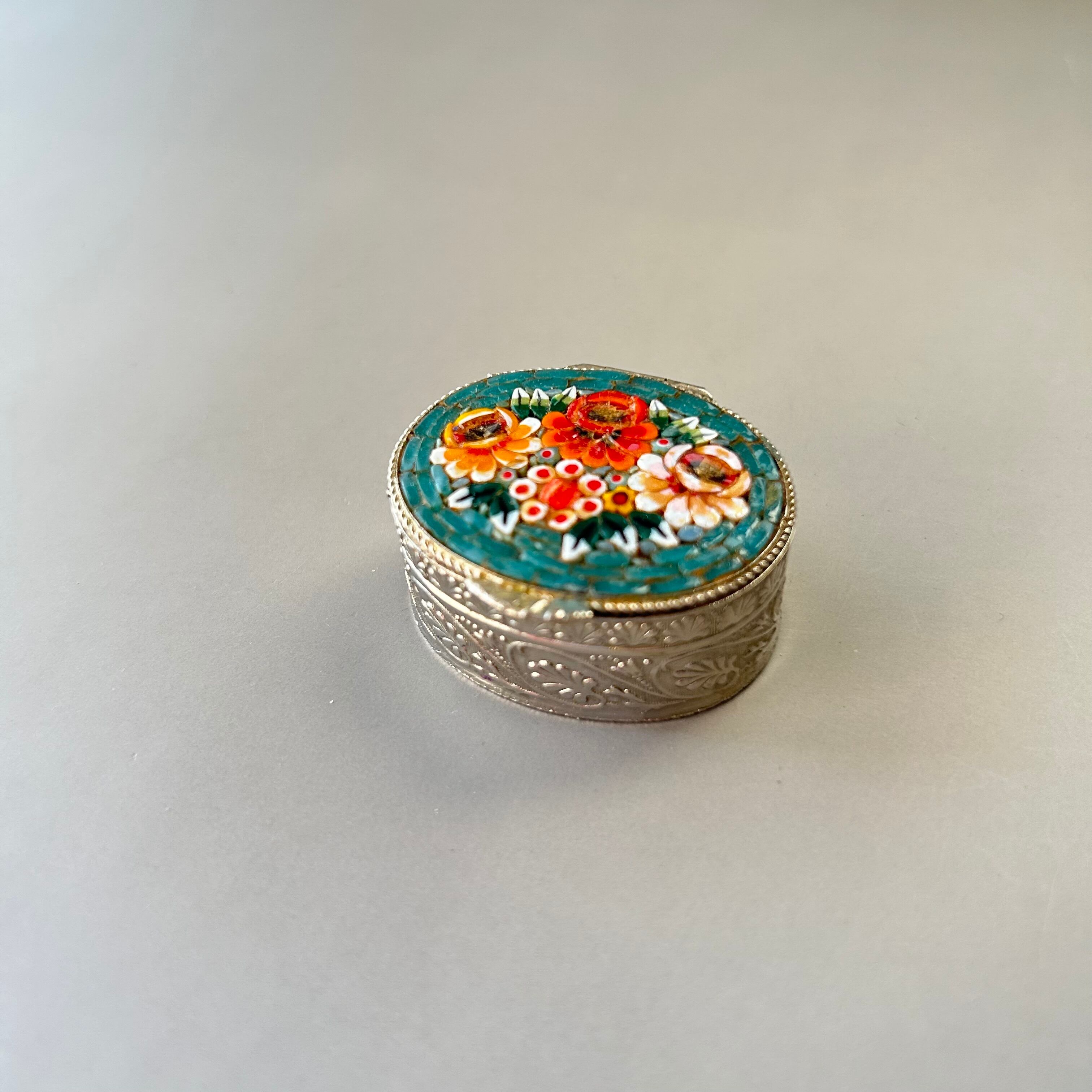 マイクロモザイク ピルケース | Rika Ogasawara｜ 福岡 フランス