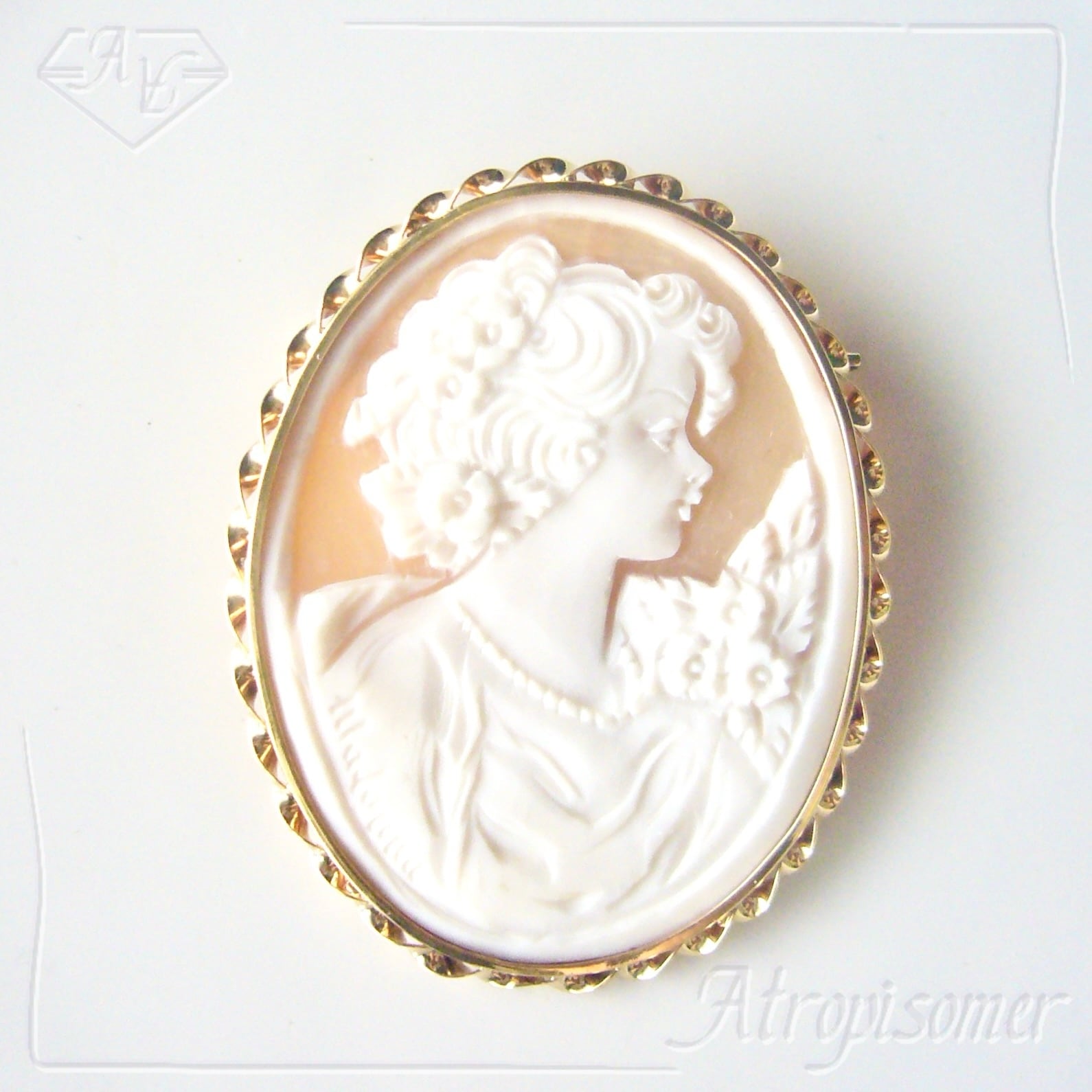 中古】K18シェルカメオペンダントブローチ（貴婦人と花、作者サイン