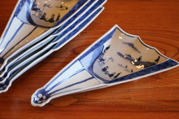 九谷焼 須田菁華 染付 舟人物文 半開扇向付 五客組 木箱 | (有)新原美術