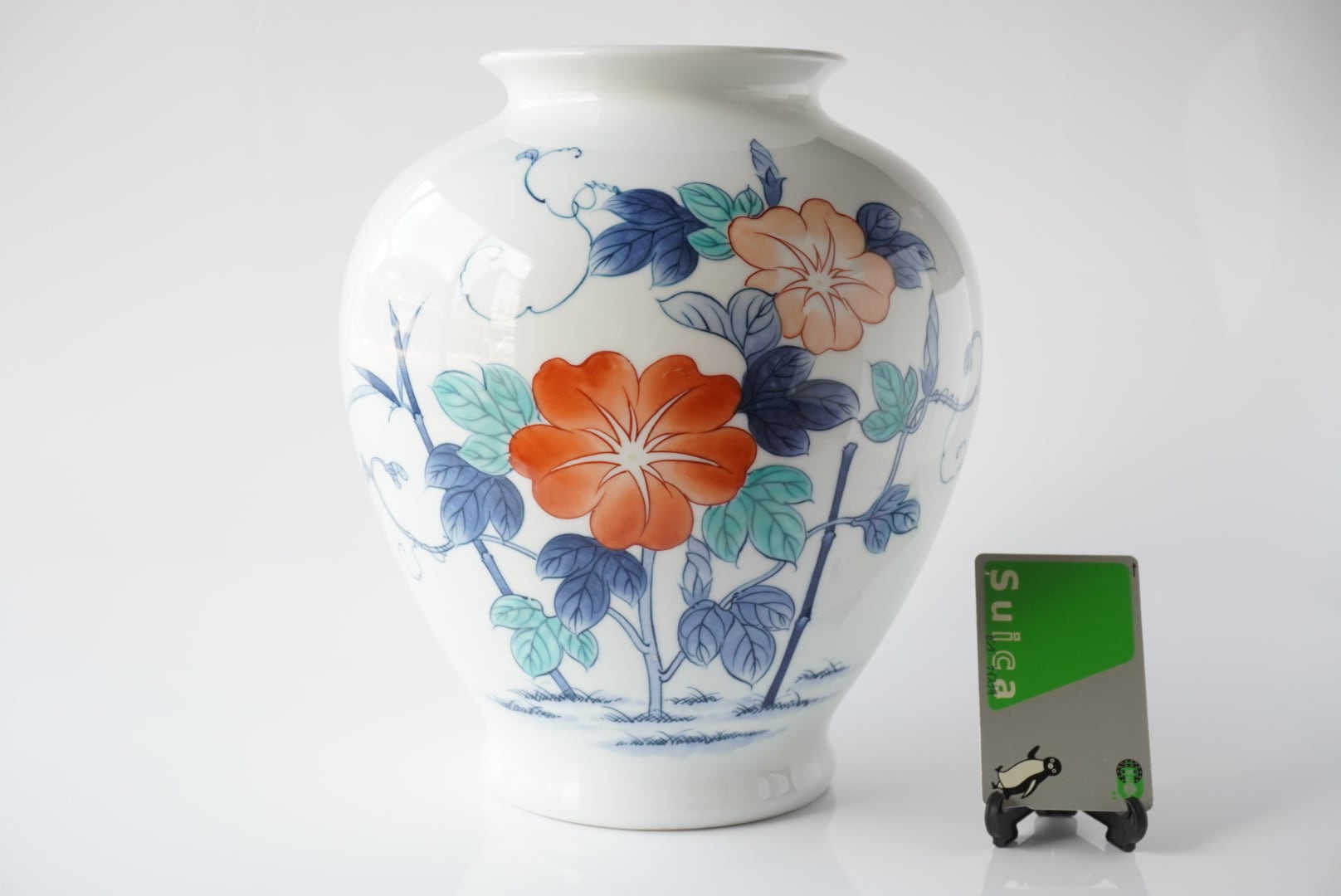 R108 万華彩蒔絵 花瓶（かびん）陶磁器 アンティーク R108 万華彩蒔絵