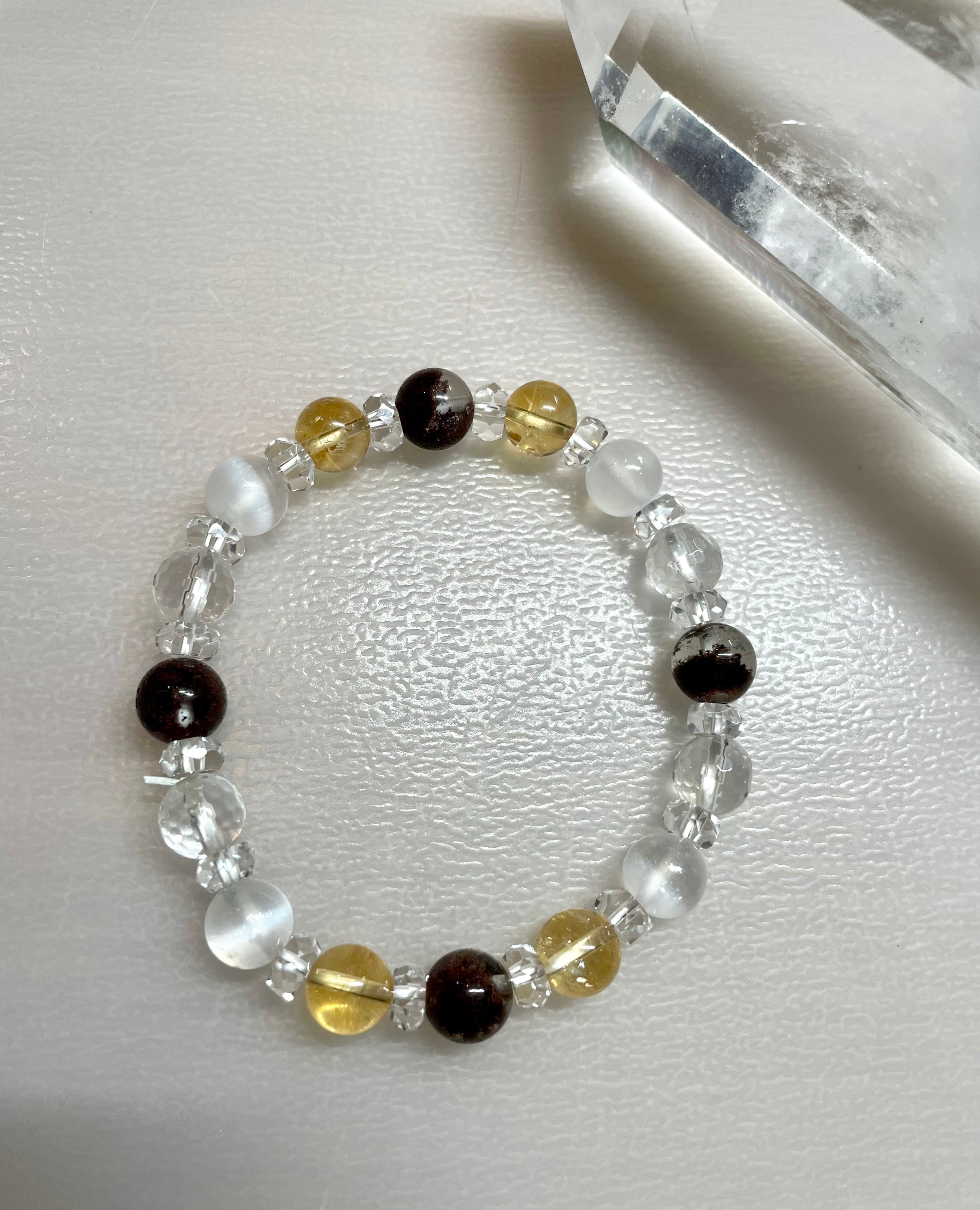 星ひとみ祈願 金運、繁栄、良縁 | StarEyes × YAMASAN