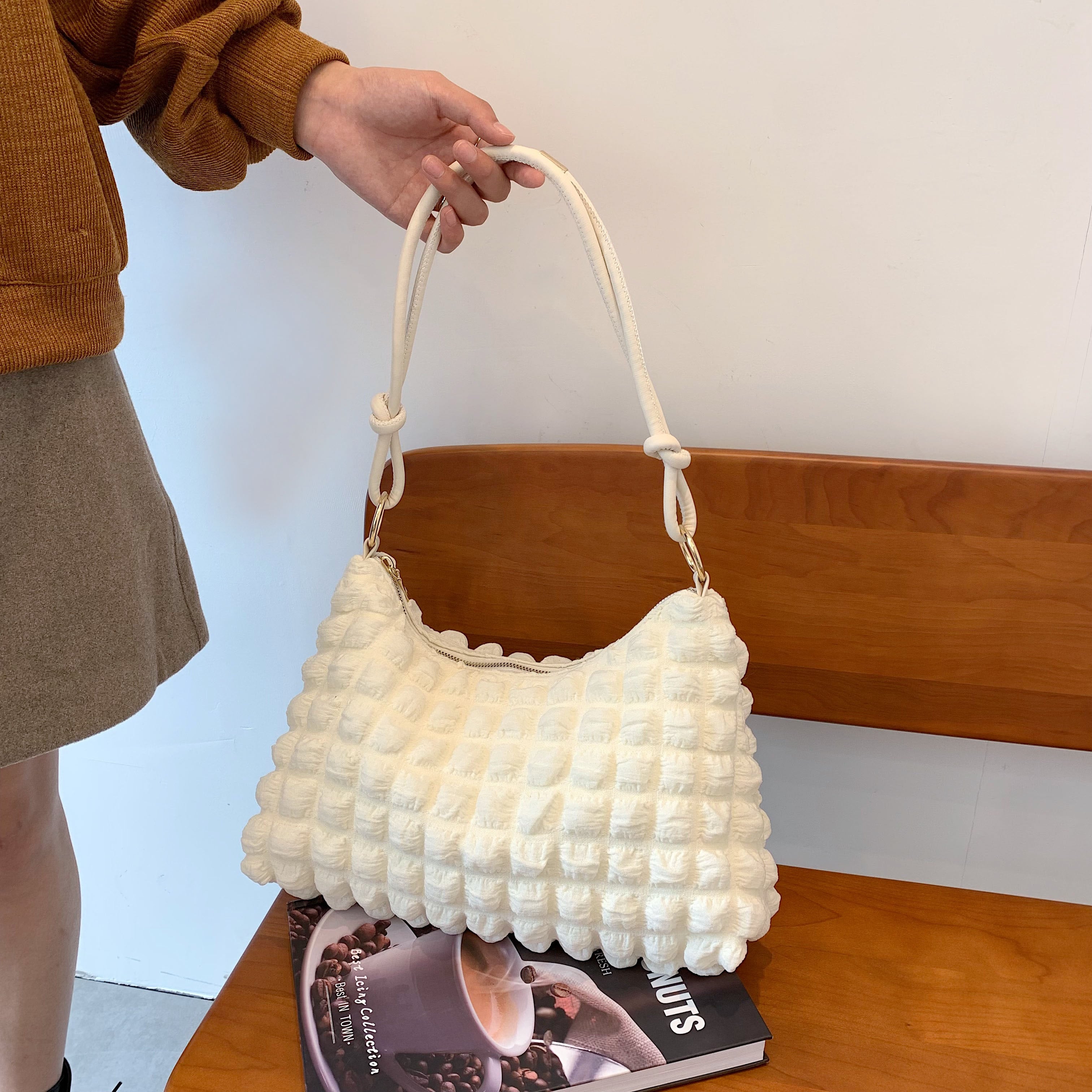 ショルダーバッグ レディース バッグ 春夏 秋冬 春 夏 秋 冬 黒 白