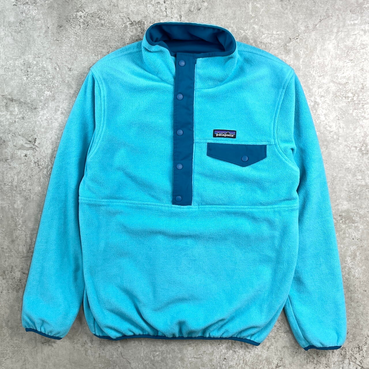 15年製 patagonia パタゴニア グリセード リバーシブル スナップT
