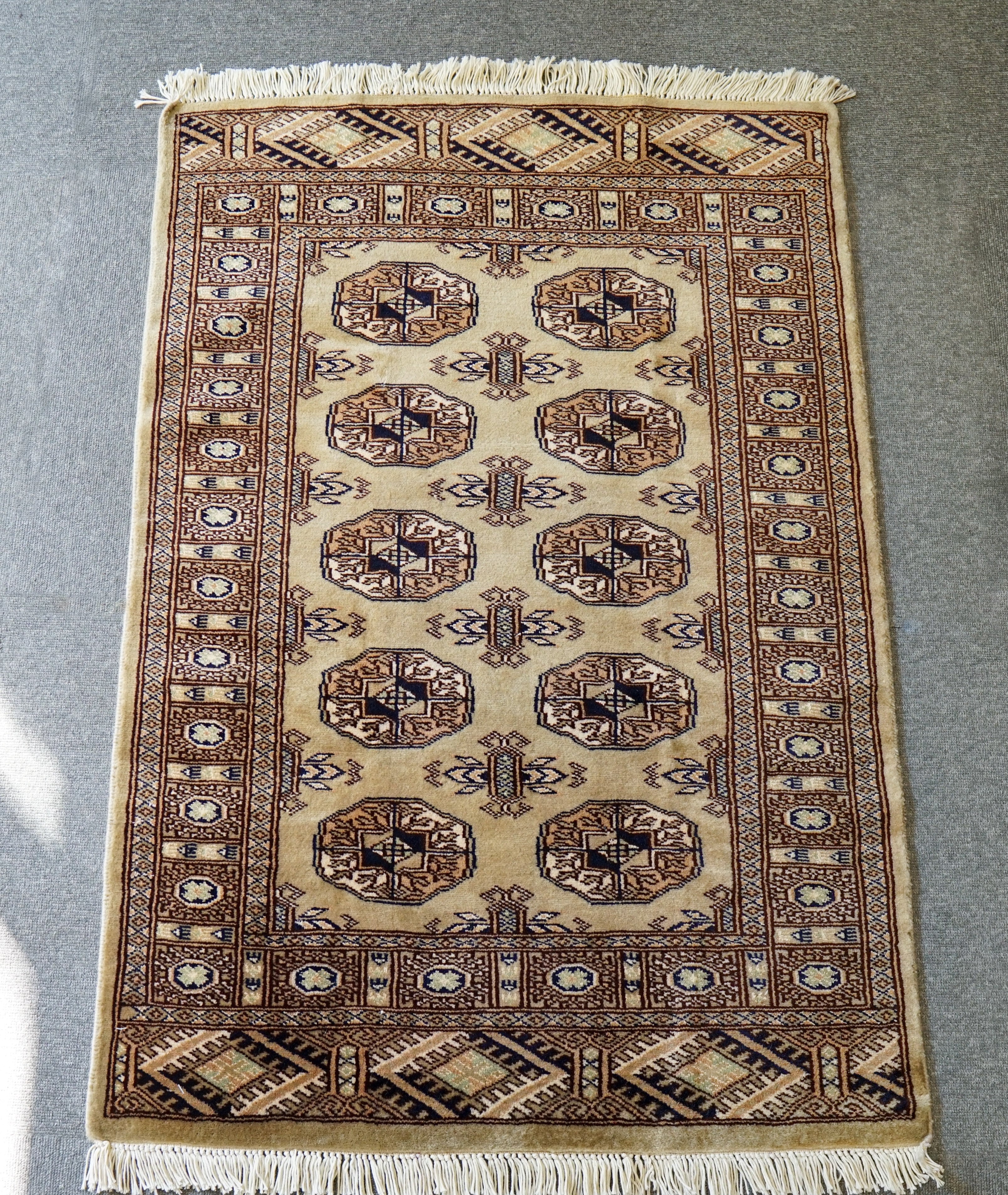 75×52cm ペルシャ絨毯 手織りギャッベ アマレ族 トライバルラグ ギャベ