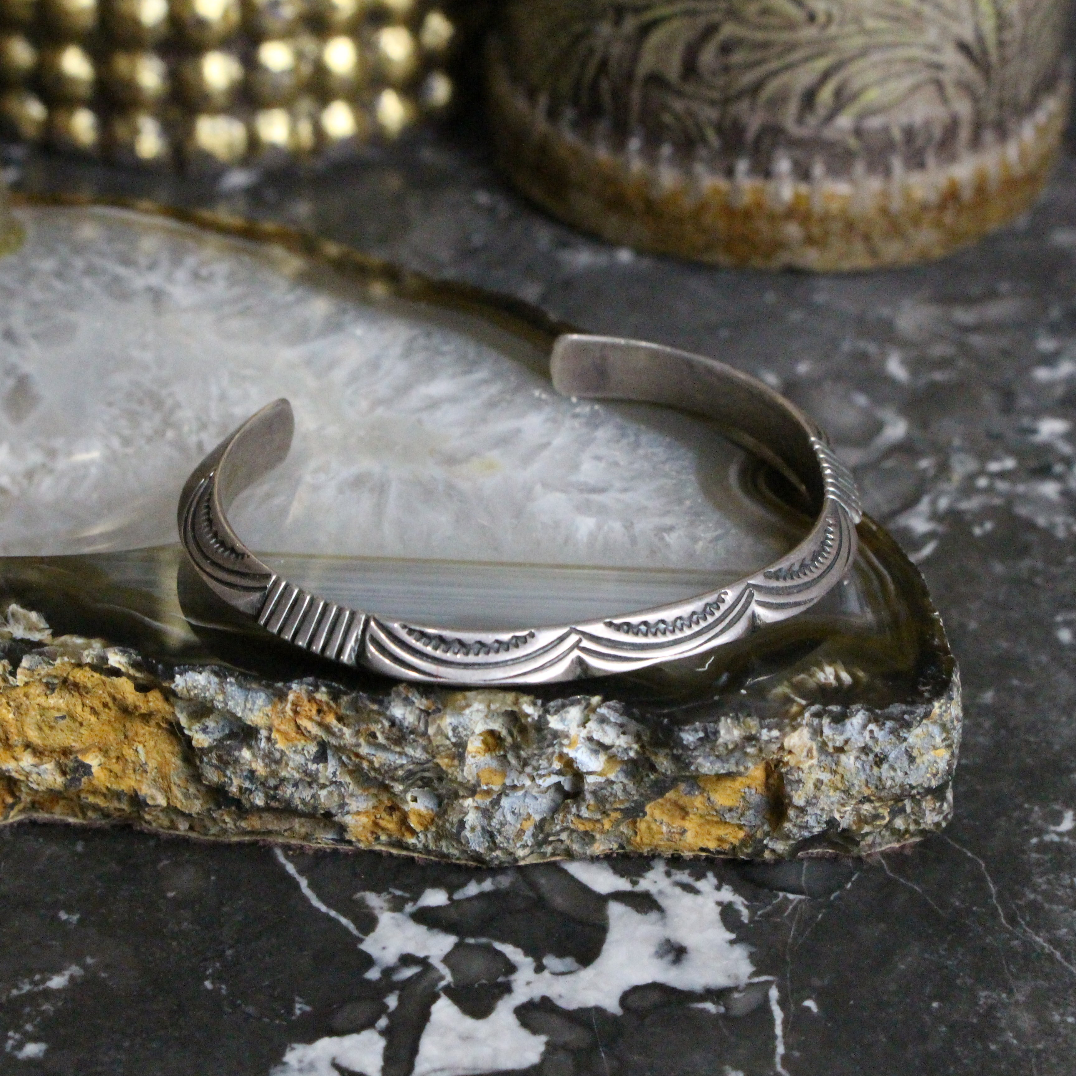 インディアンジュエリー洋書 1977年物 ナバホ インディアンジュエリー