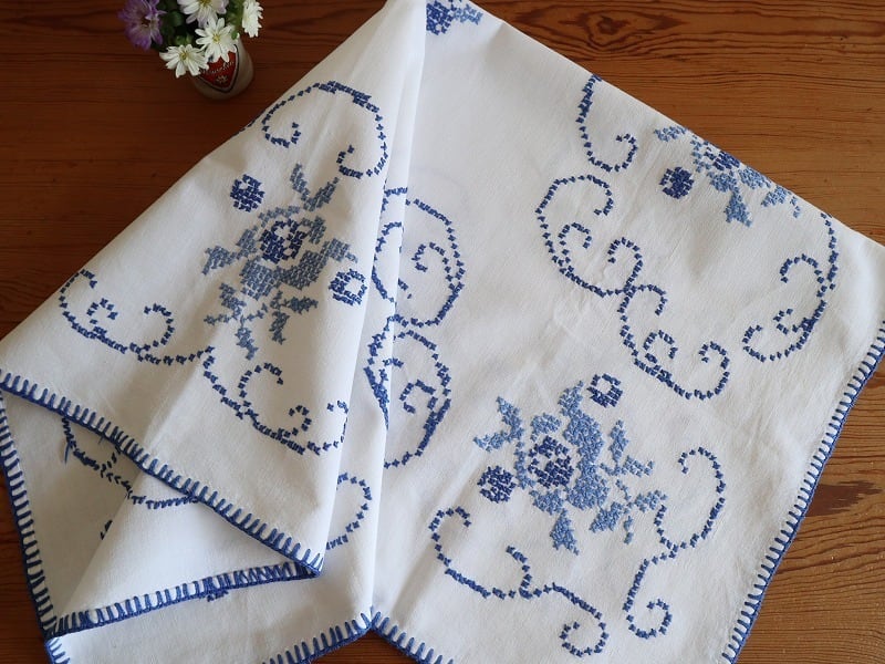 2a8f89ec911e4899f1a786360a8352