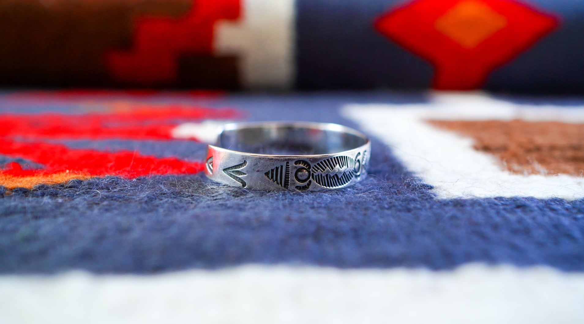 1920-1940s】ナバホ スワスティカ 逆卍 バングル 《ネイティブ