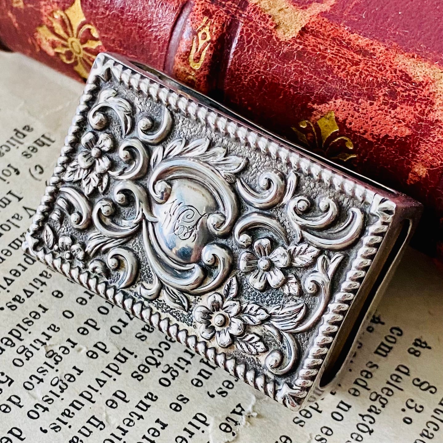 2b7bc7bb655a33395f0285fbcc9241