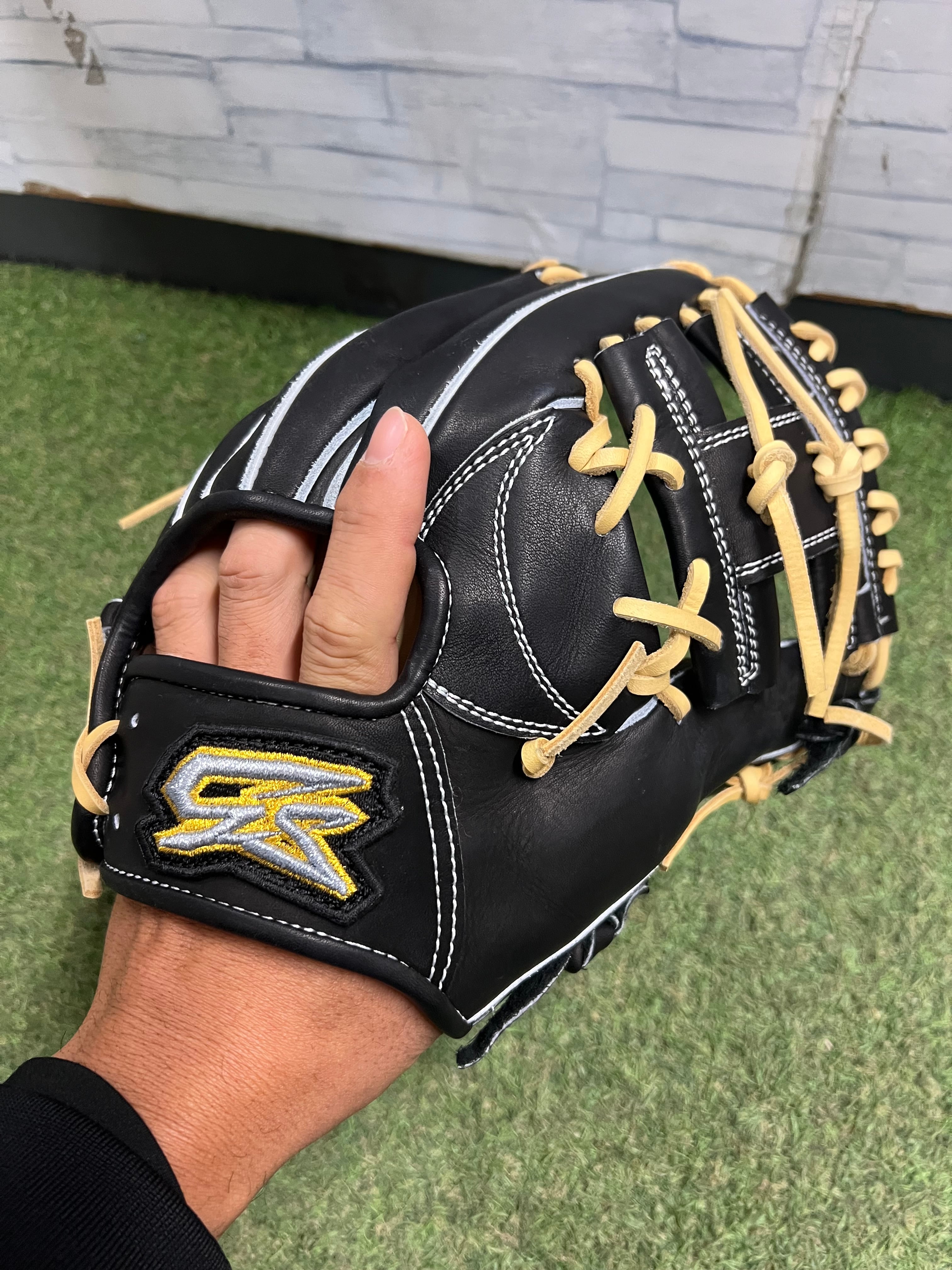 GS 軟式仕様 当て挟み型 ゴリラブラック メーカーガイド型付け済み