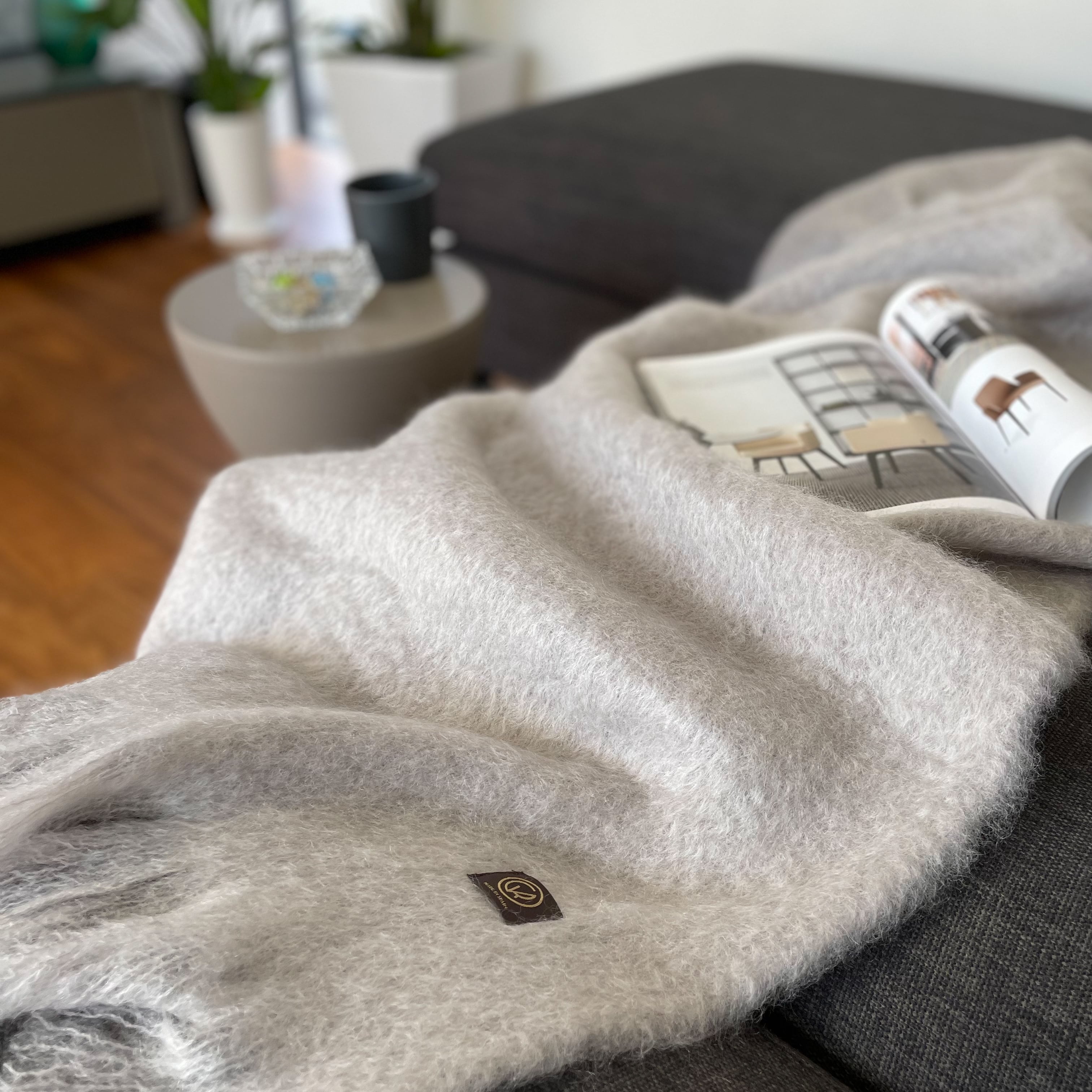 MANTAS EZCARAYモヘアブランケット】 | À L'ecrin