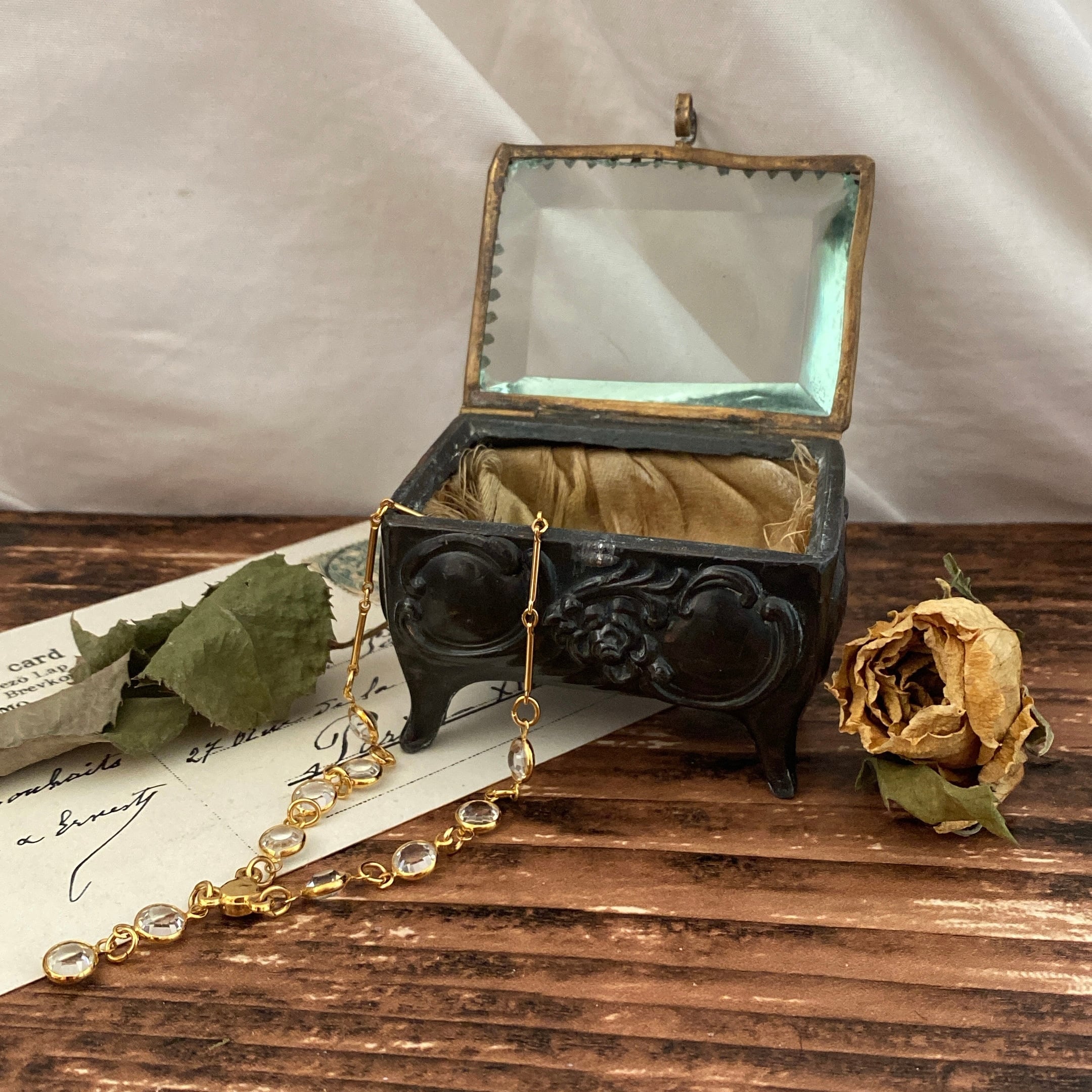 1920年代 ガラスの足つきジュエリーケース【フランスアンティーク