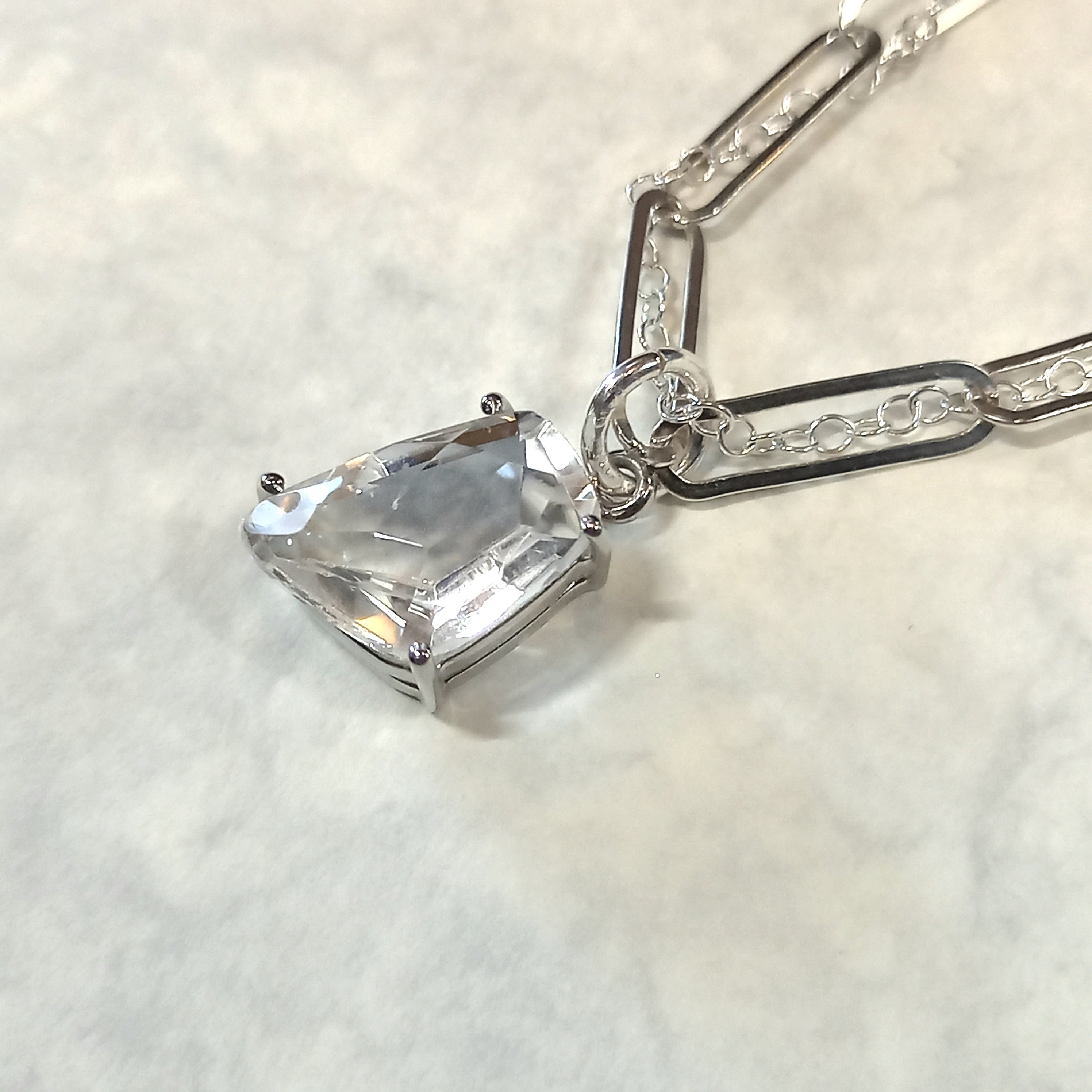 エンチャントシマーSV925ダブルチェーン＆クリスタルのネックレス