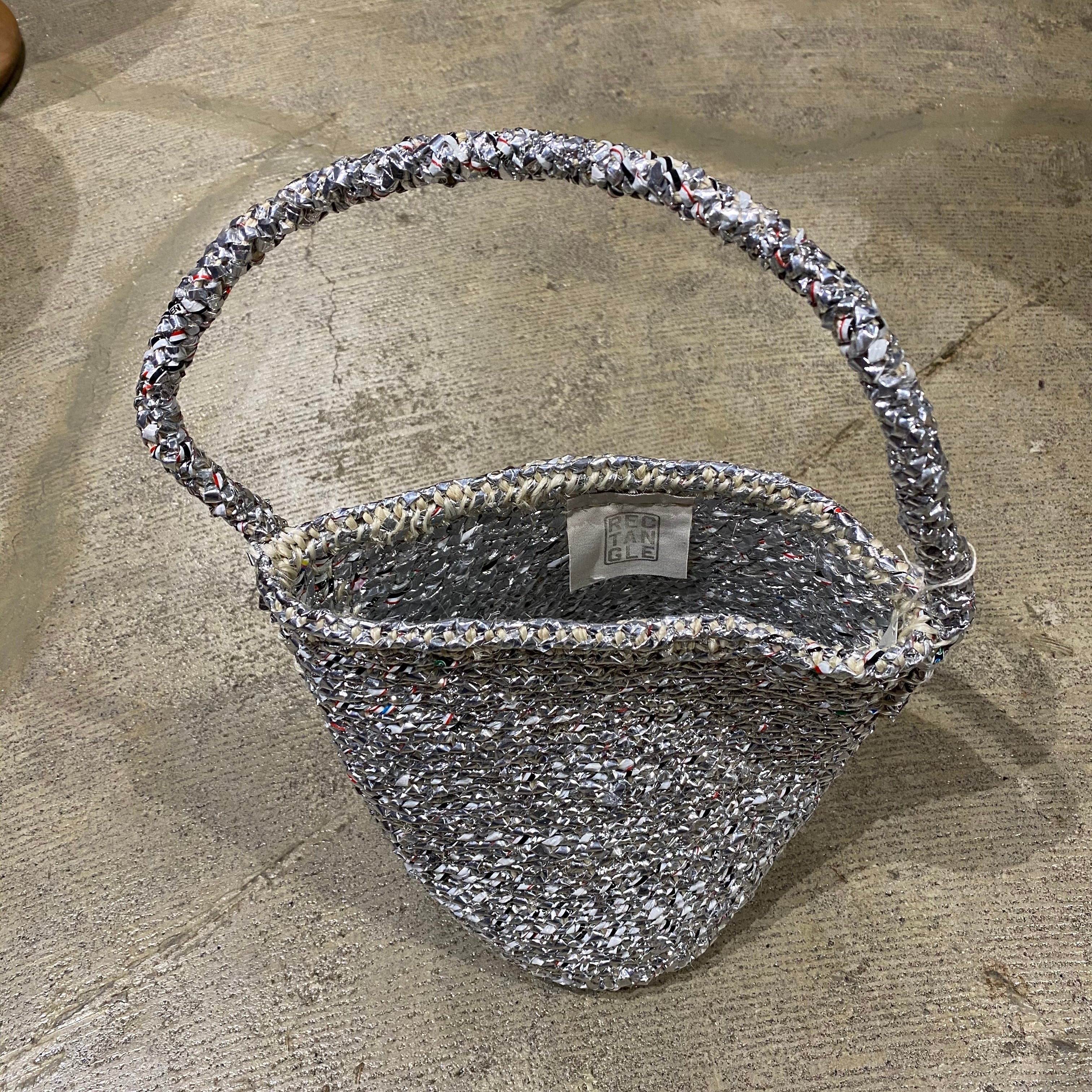 RECTANGLE : シルバーバスケット ミニショルダー | Onthebooks