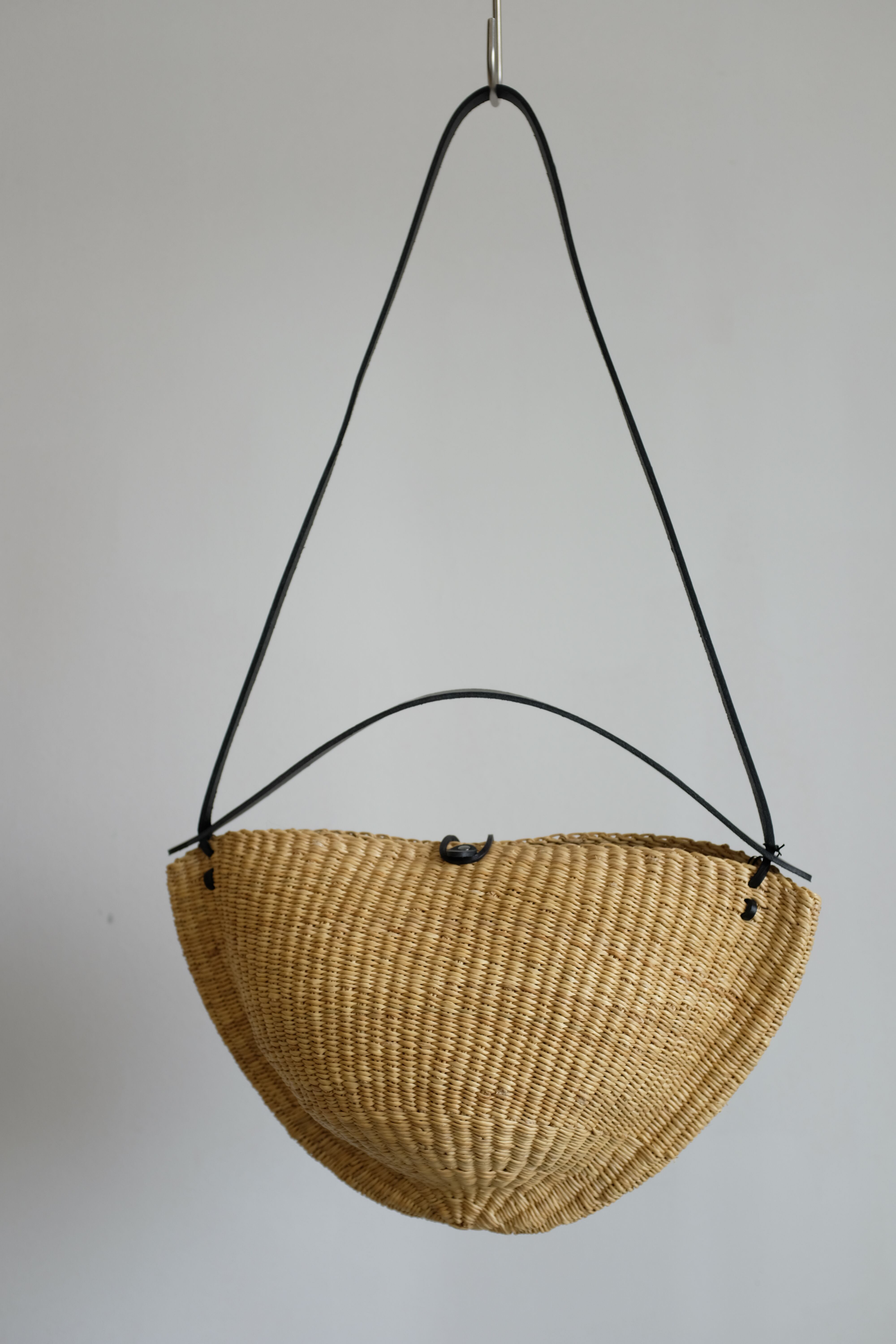 Ines Bressand]N.33 MEDIUM WALNUT SHOULDER BAG | YES-姫路の美容院と