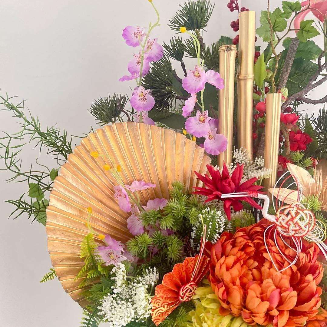 特大サイズ 正月アレンジメント】 扇と松が描く迎春の華｜和モダン