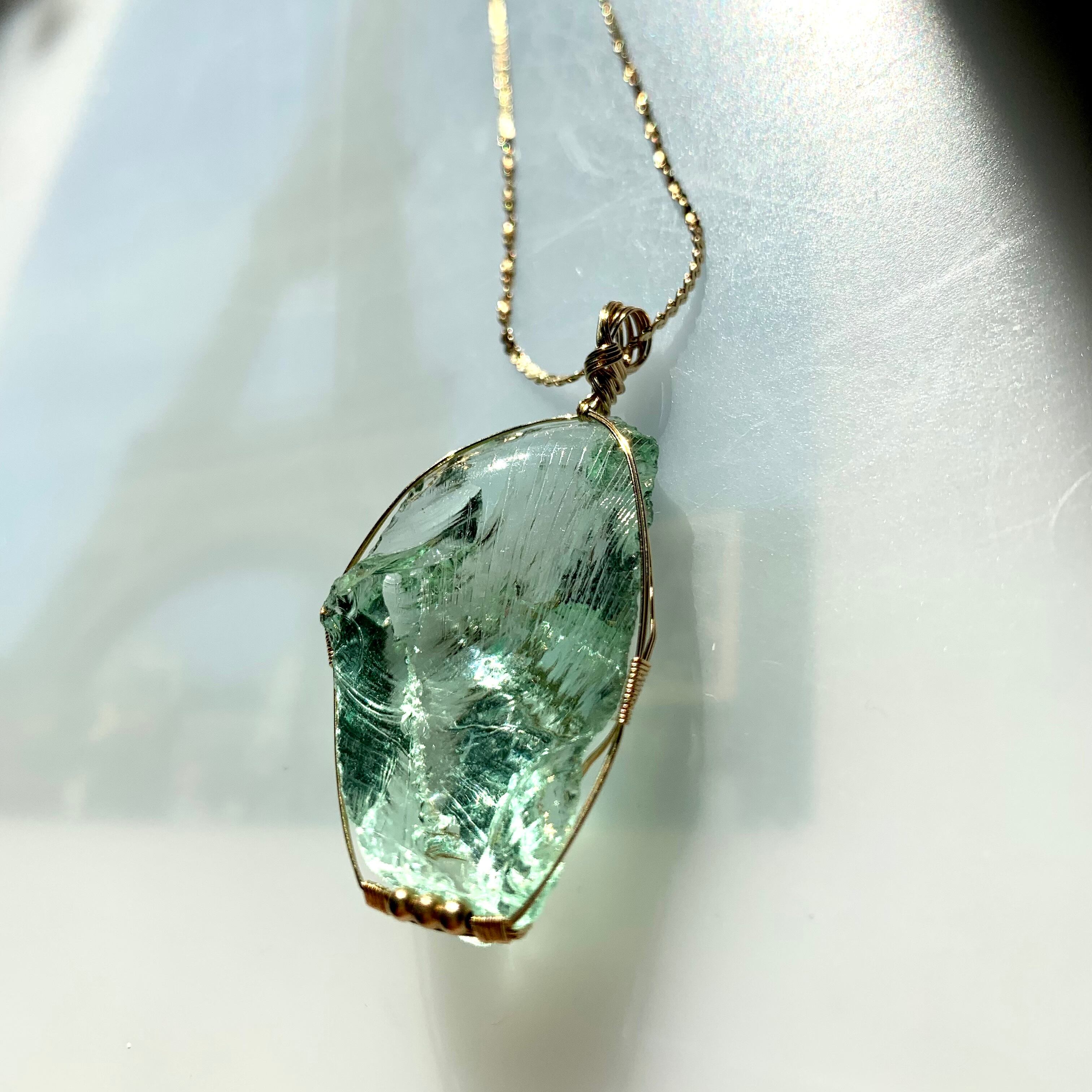 アンダラクリスタル（ペパーミントグリーン）原石 ペンダントトップ