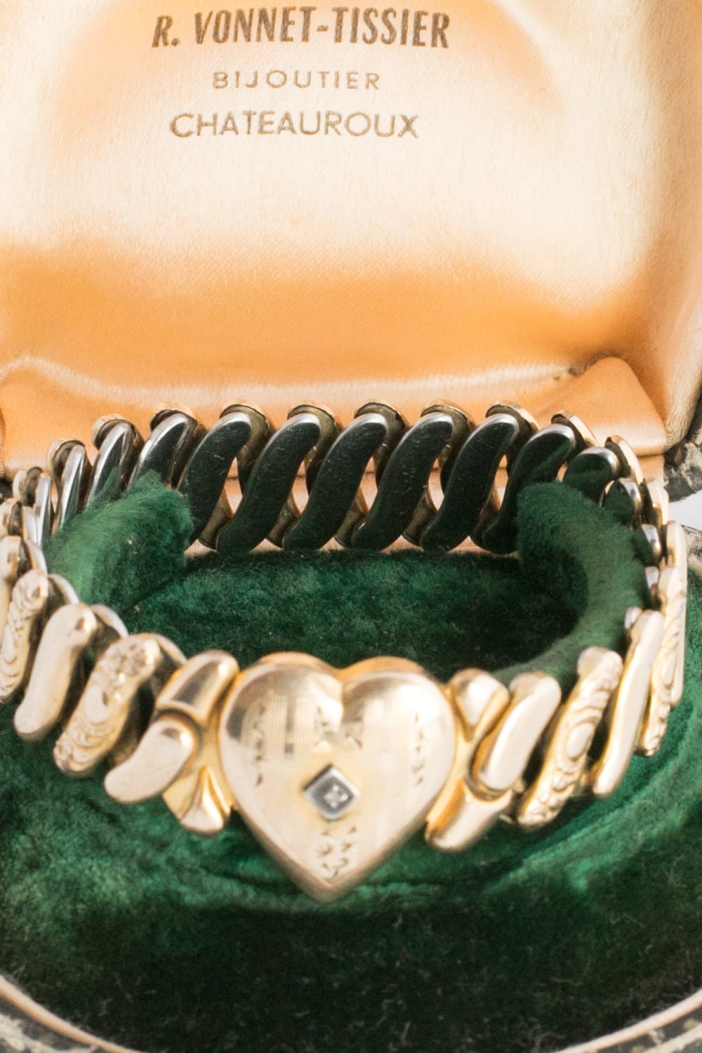Run Rabbit Run Vintage】Sweet heart bracelet | ACCIDENT online-shop