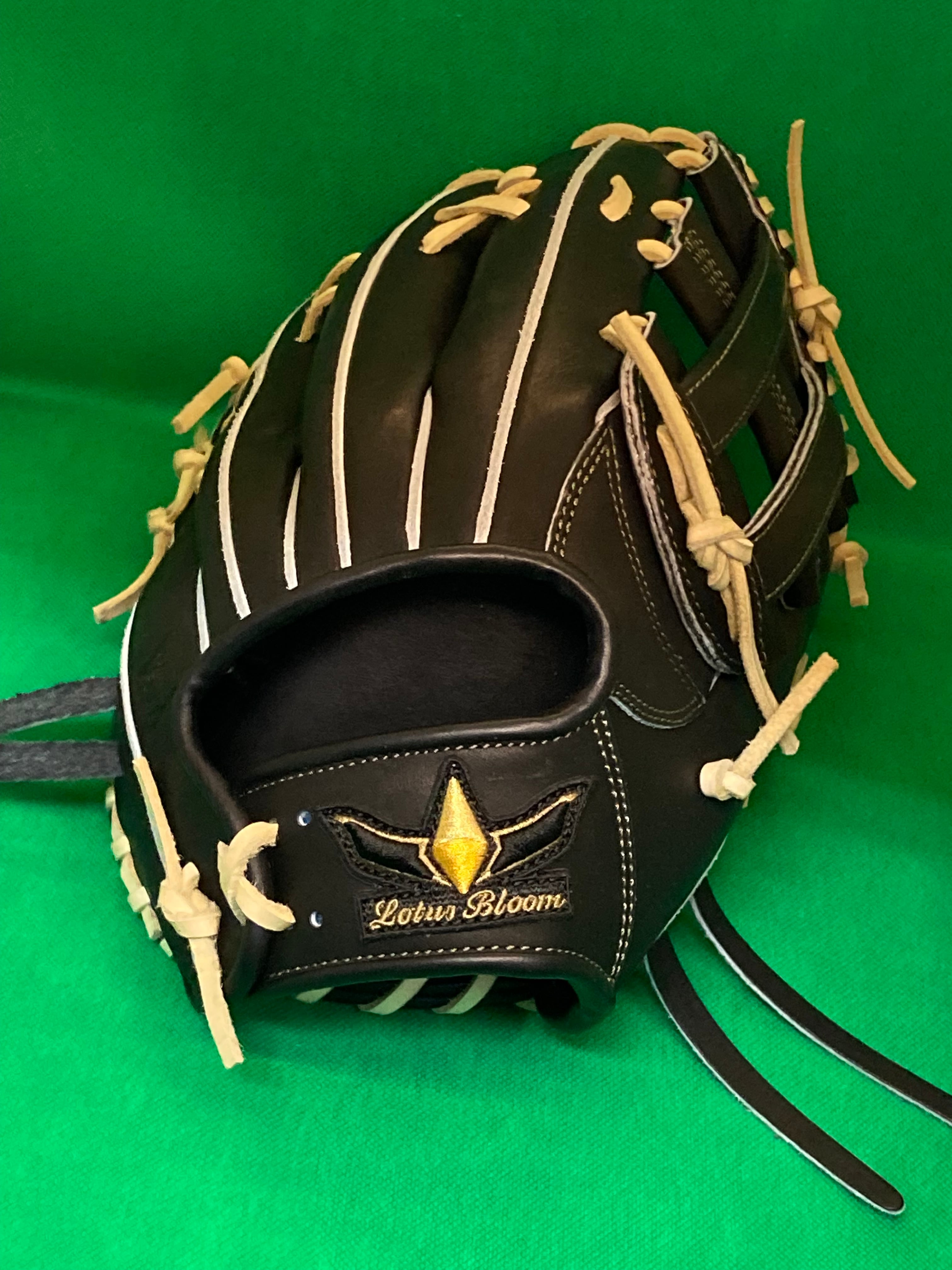 硬式グラブ専門店】Lotus Bloom｜信頼の工場直販ブランド