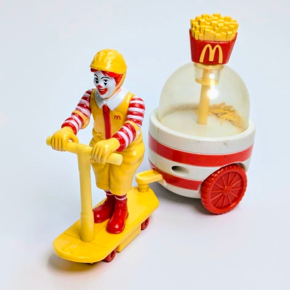 ☆ VINTAGE JUNK ☆【 McDonald's ( マクドナルド )】2001年製