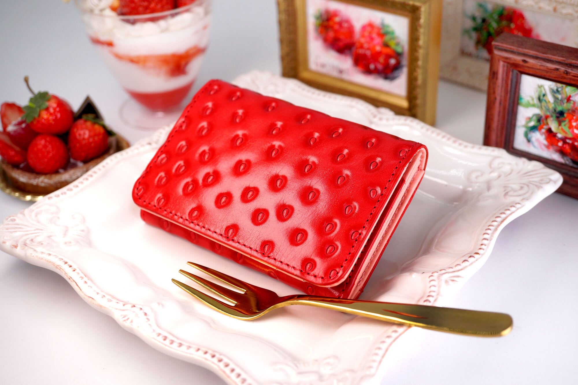 いちごなビジネス名刺入れ（牛革製） | EARL'S FAVOURITE（アールス