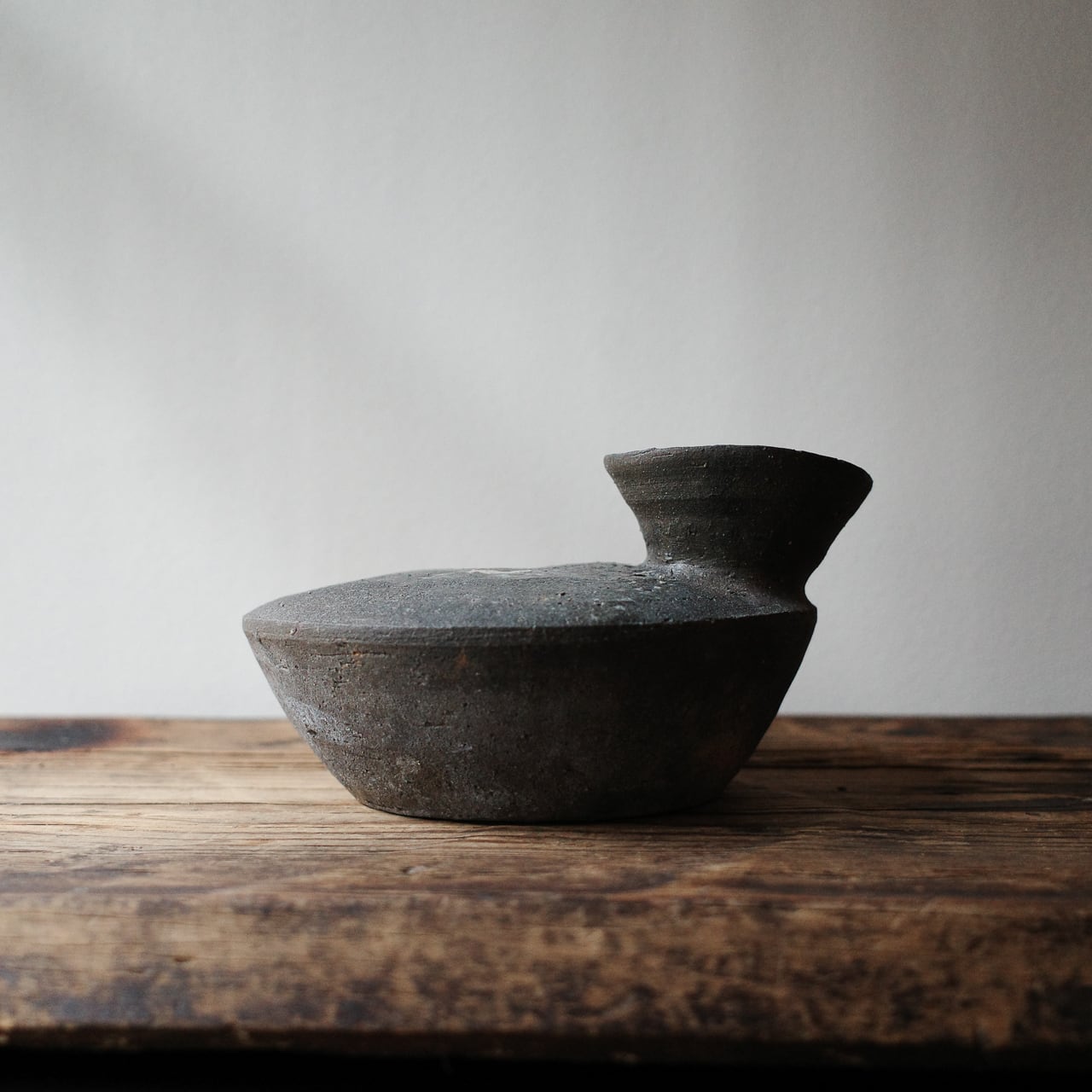 須恵器平瓶（古墳〜奈良時代） | 花と休息「wakamatsu」