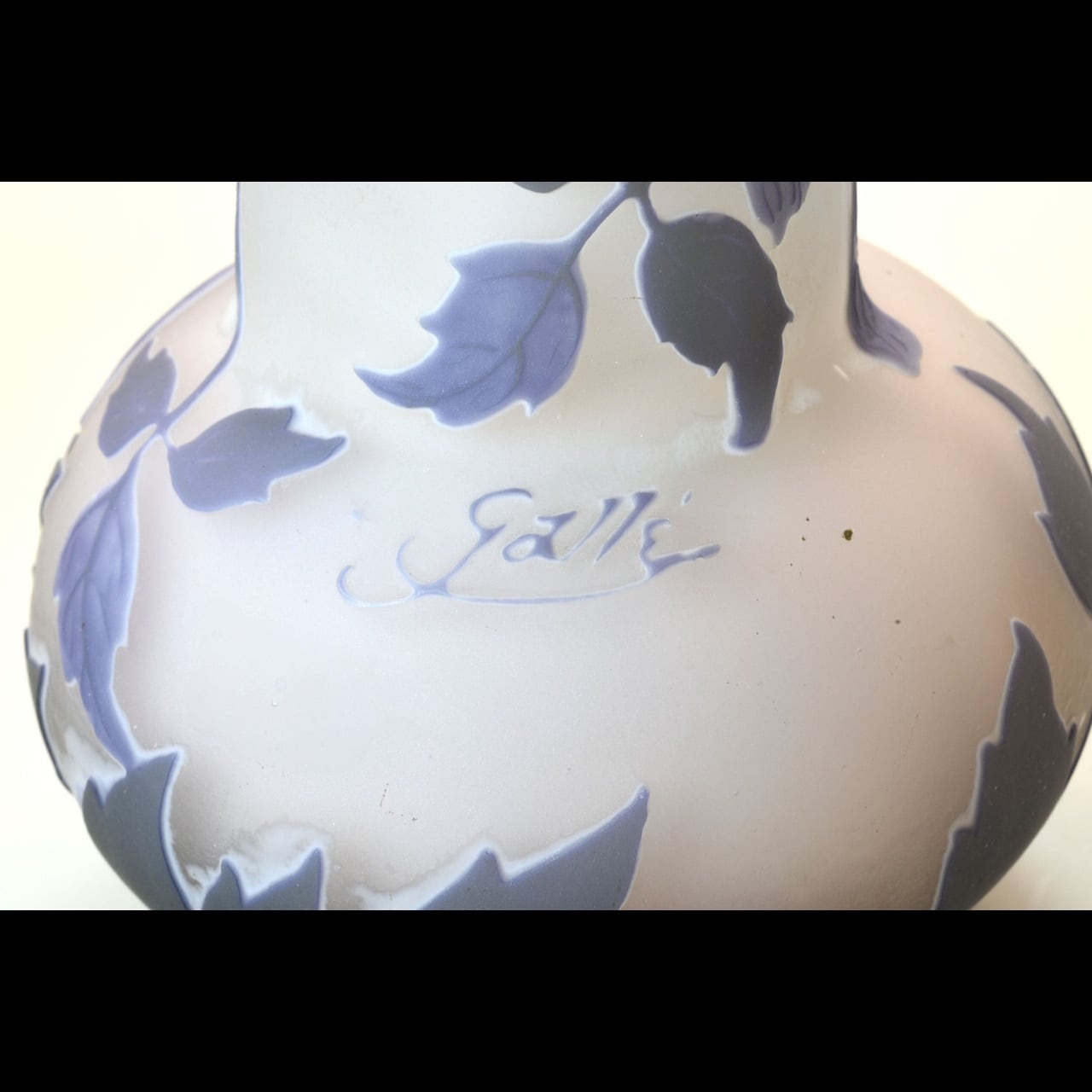 エミール・ガレ「クレマチス文花瓶」 | B. the Gallery