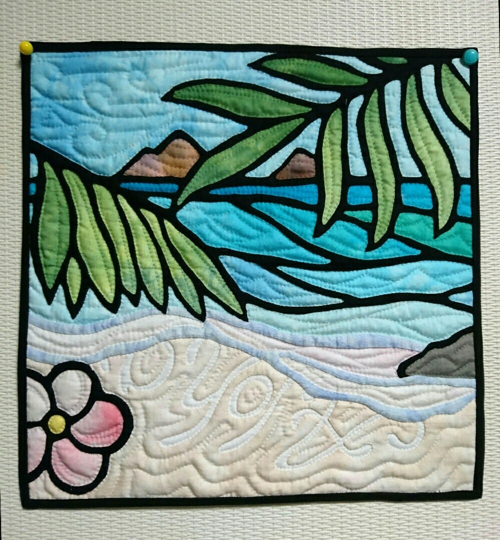 □パターン□ステンドグラスキルト□LANIKAI | sakurano