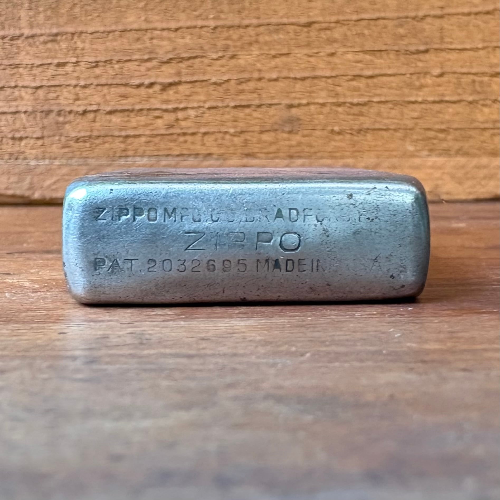 第二次大戦 1943 オリジナル ZIPPO ブラッククラックル | RED GROUND